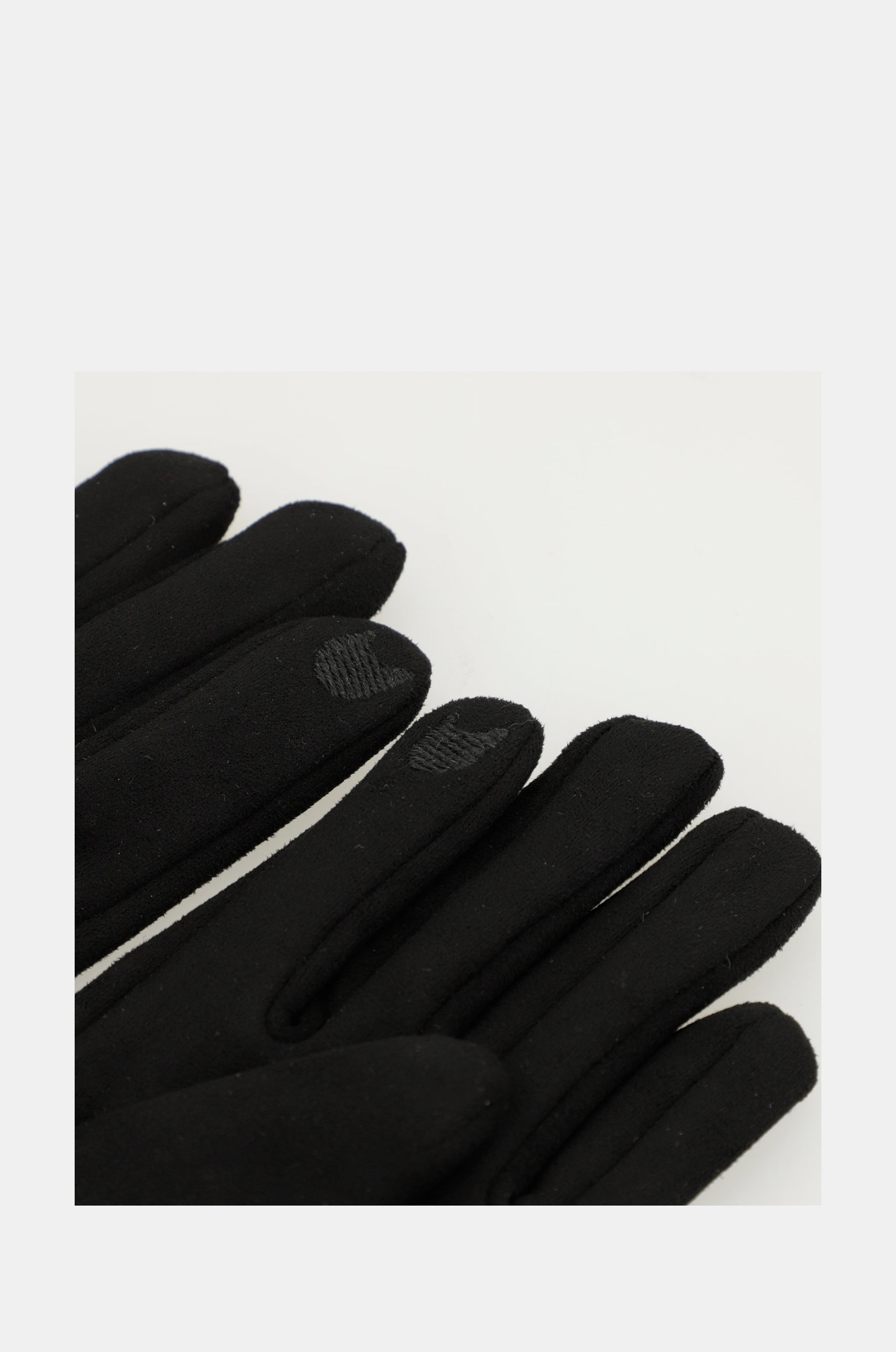 Black fleece-lined gloves