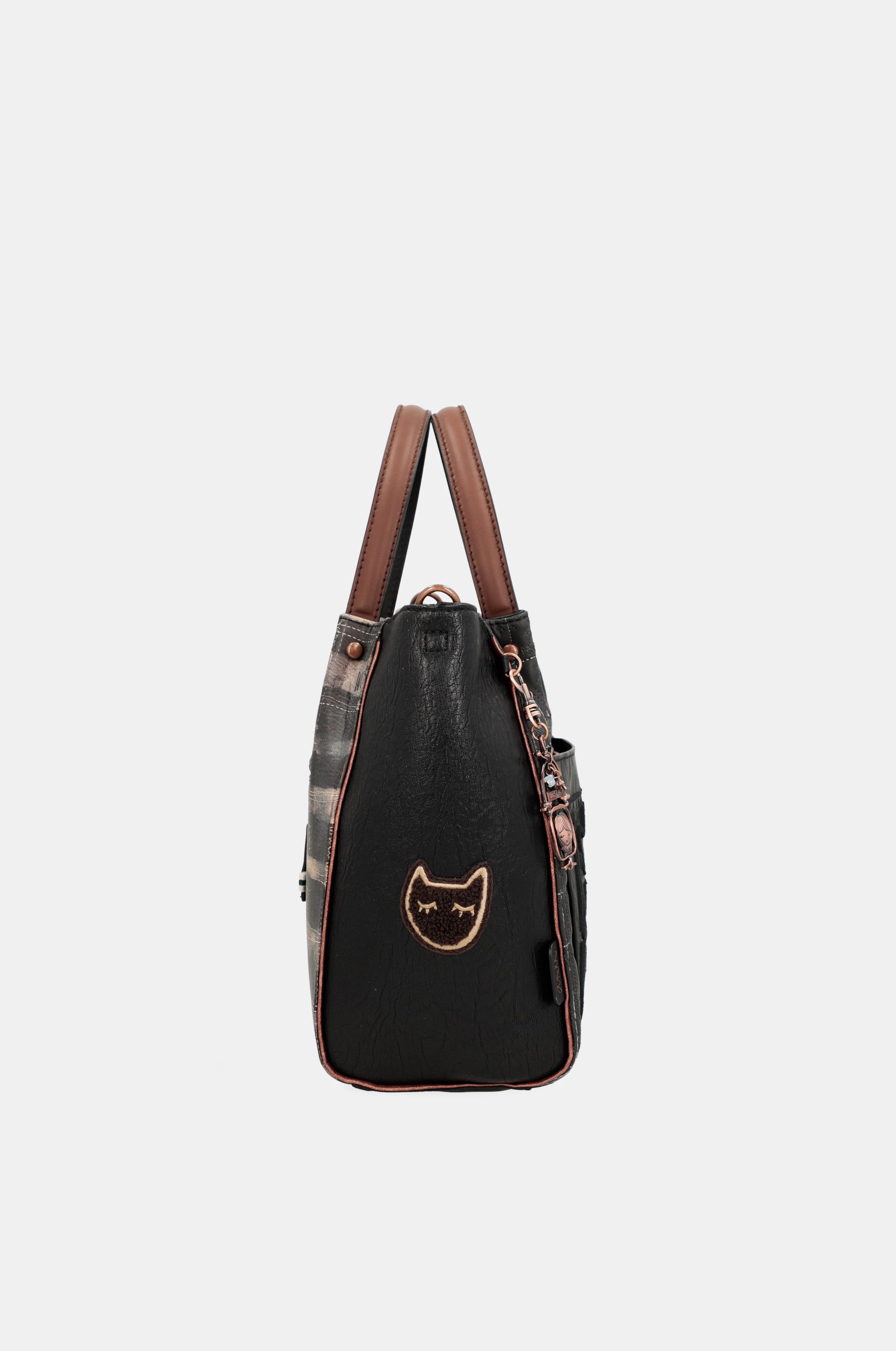 Wild tote bag with shoulder strap