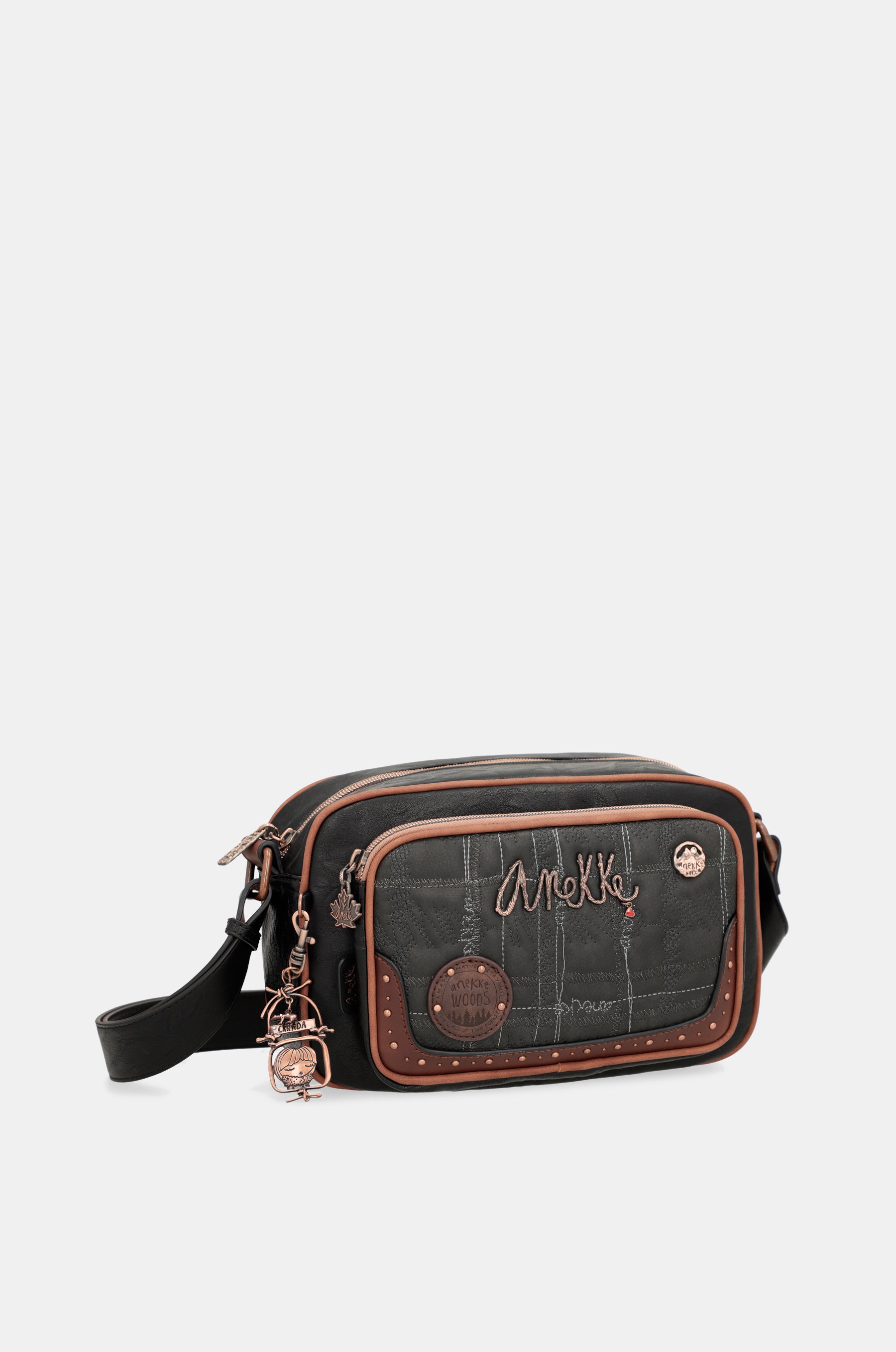 Wild shoulder bag with front pocket