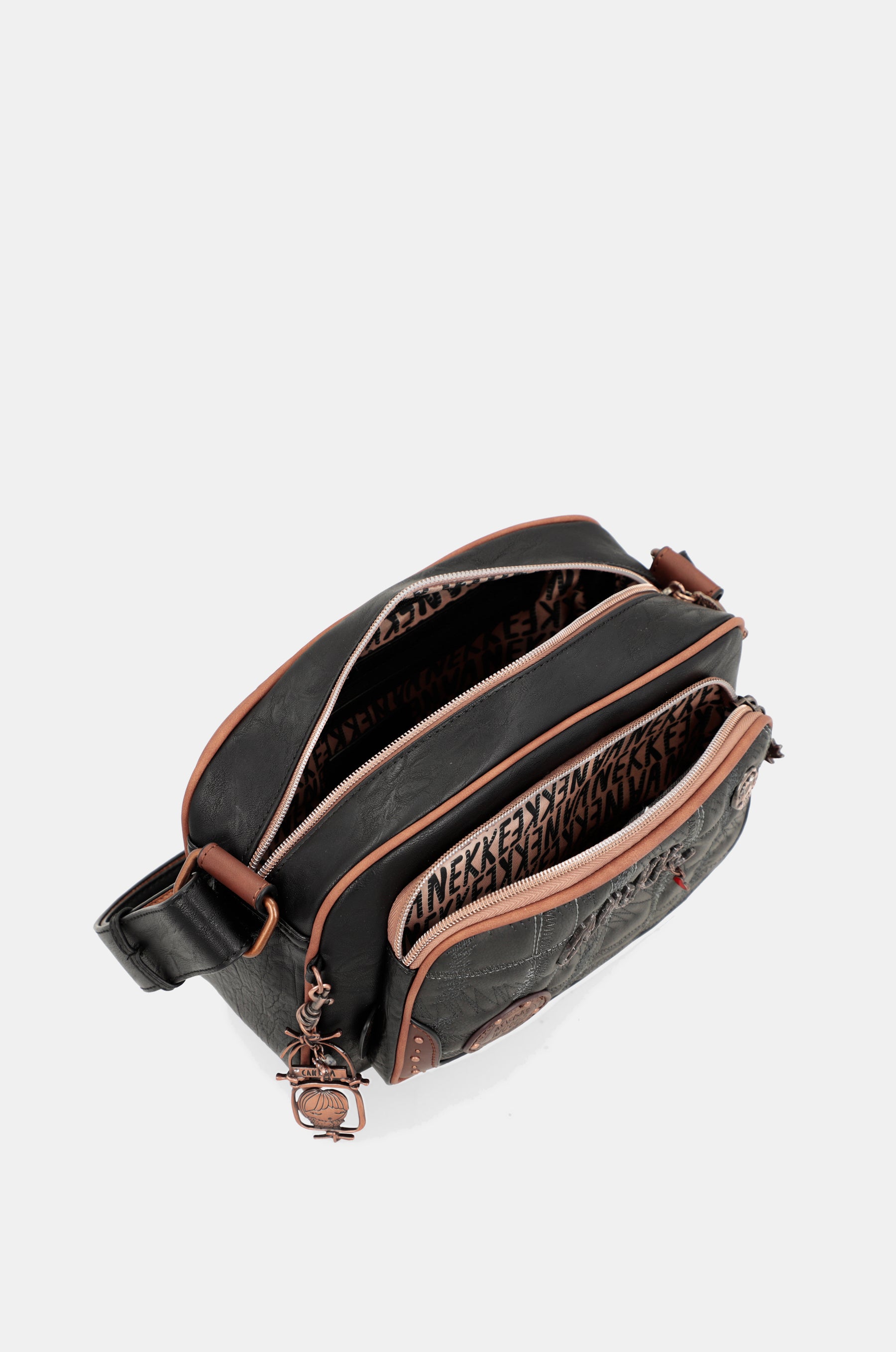 Wild shoulder bag with front pocket