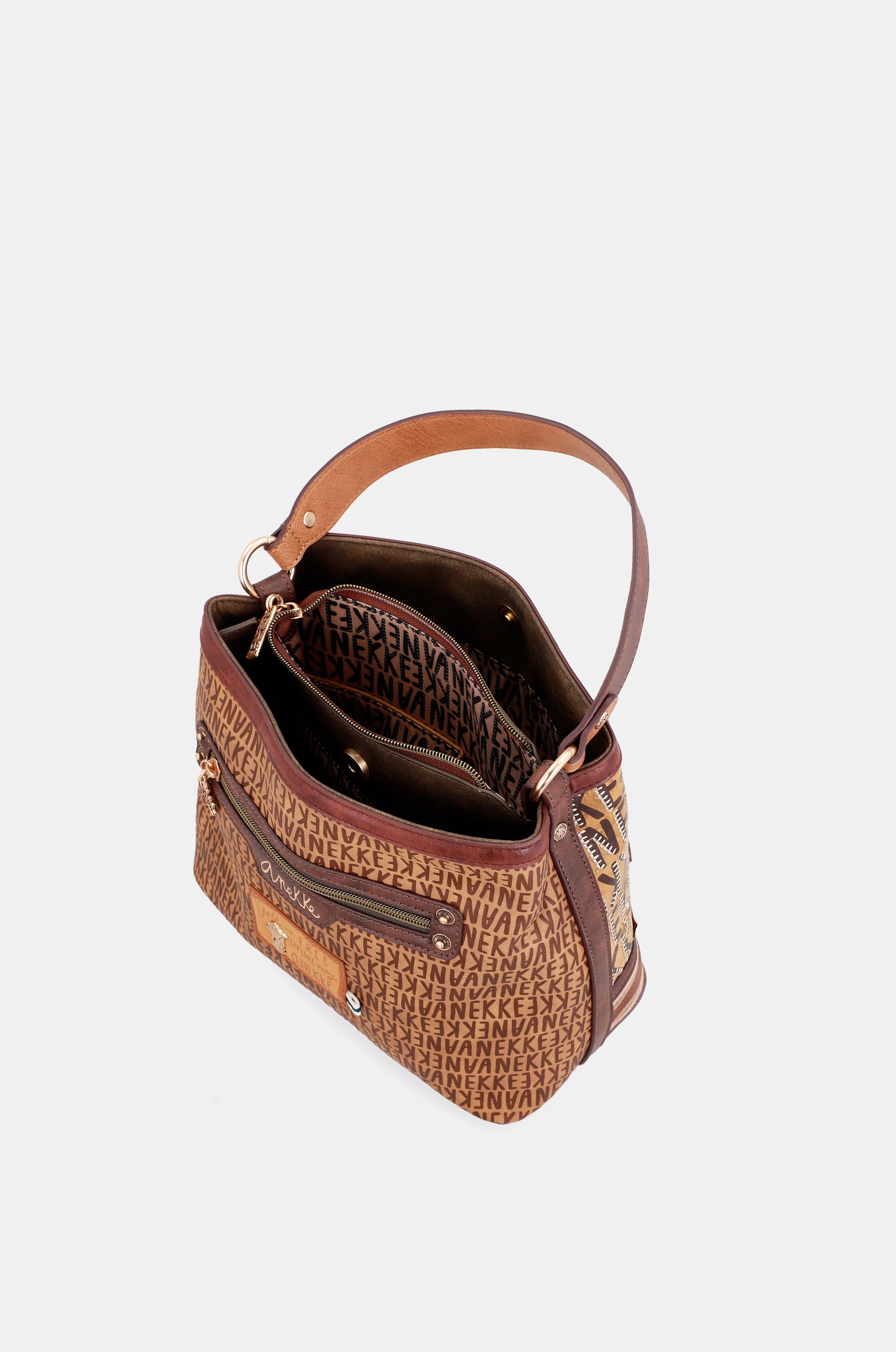 Urban shoulder bag with shoulder strap