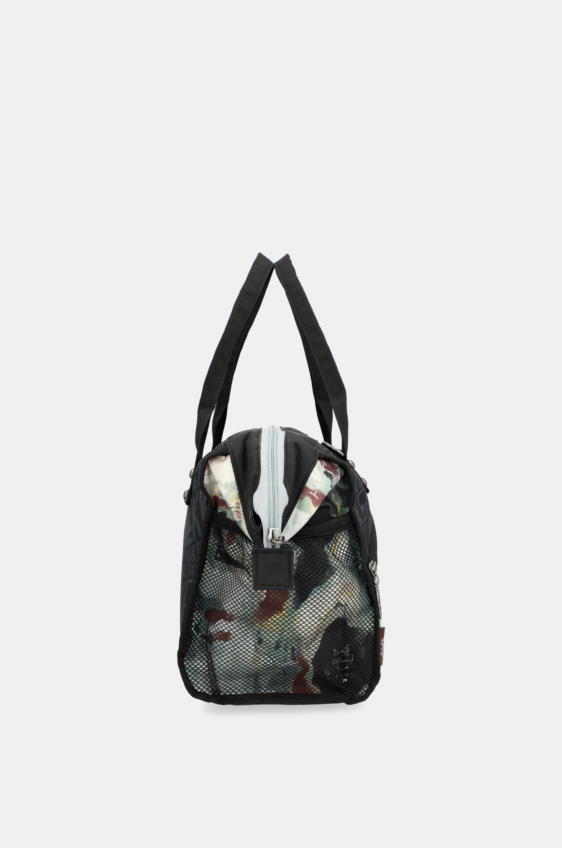 Woods food bag with shoulder strap