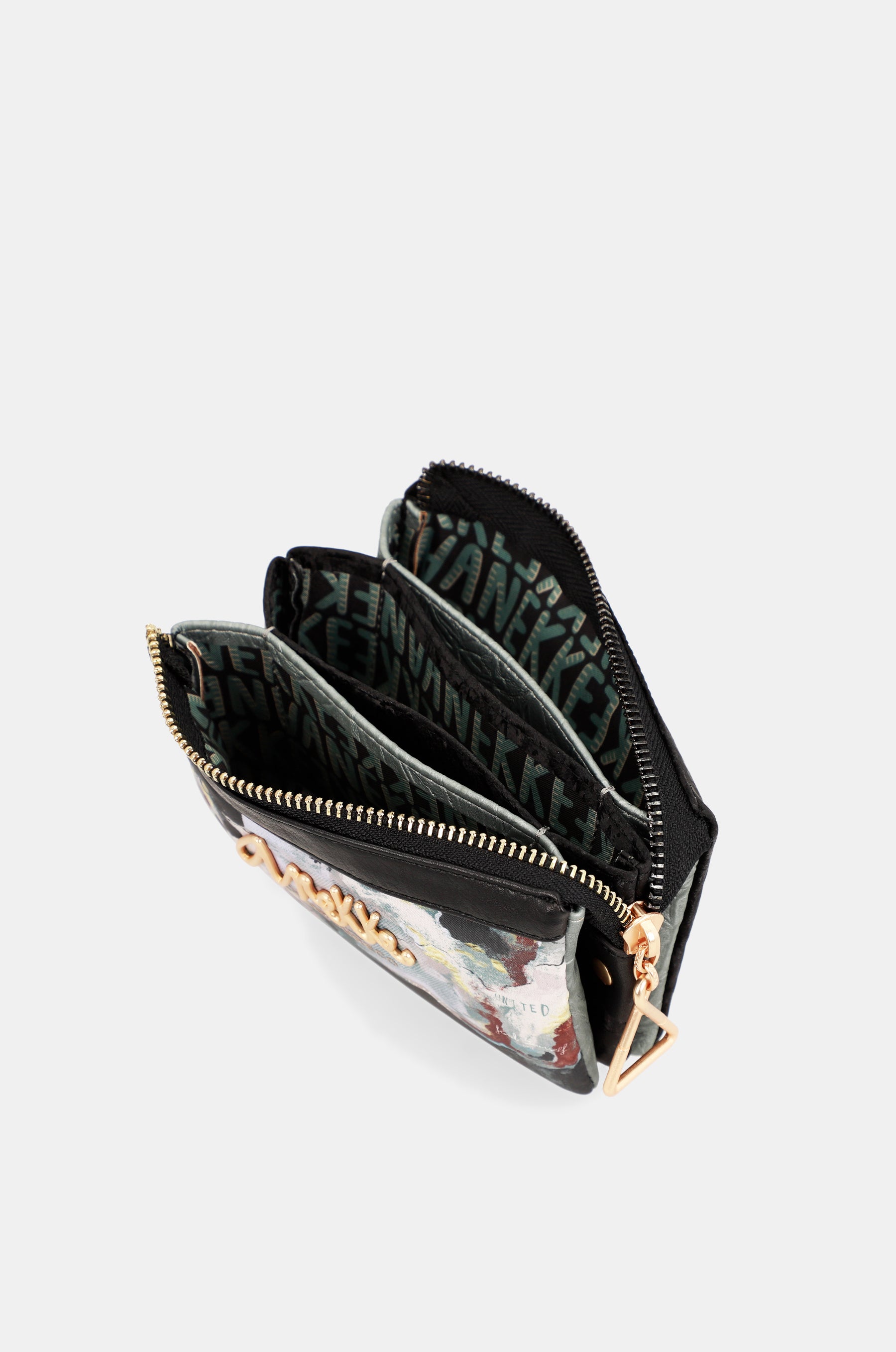 Nature Woods triple compartment coin purse