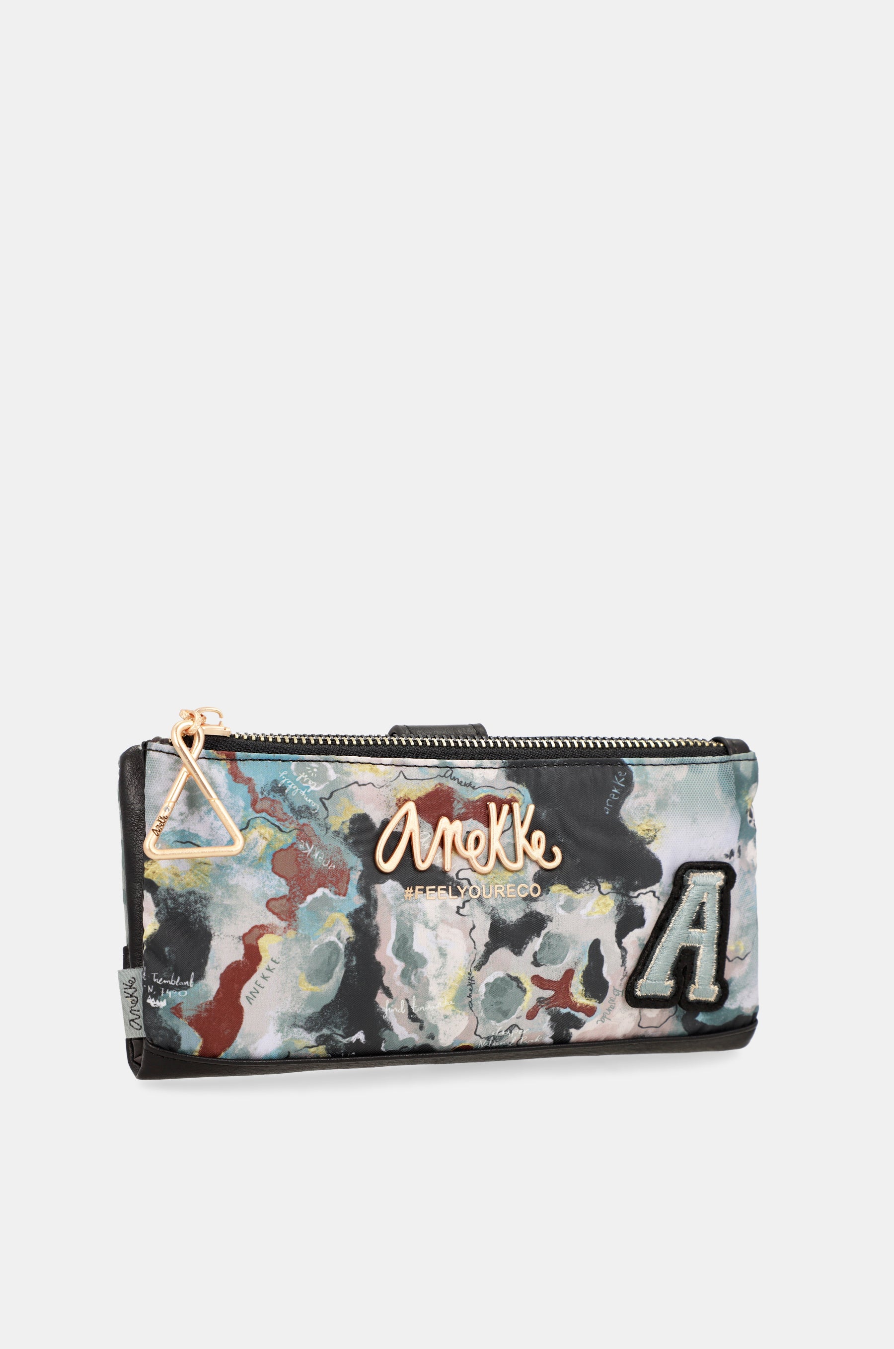 Nature Woods wallet with removable card holder