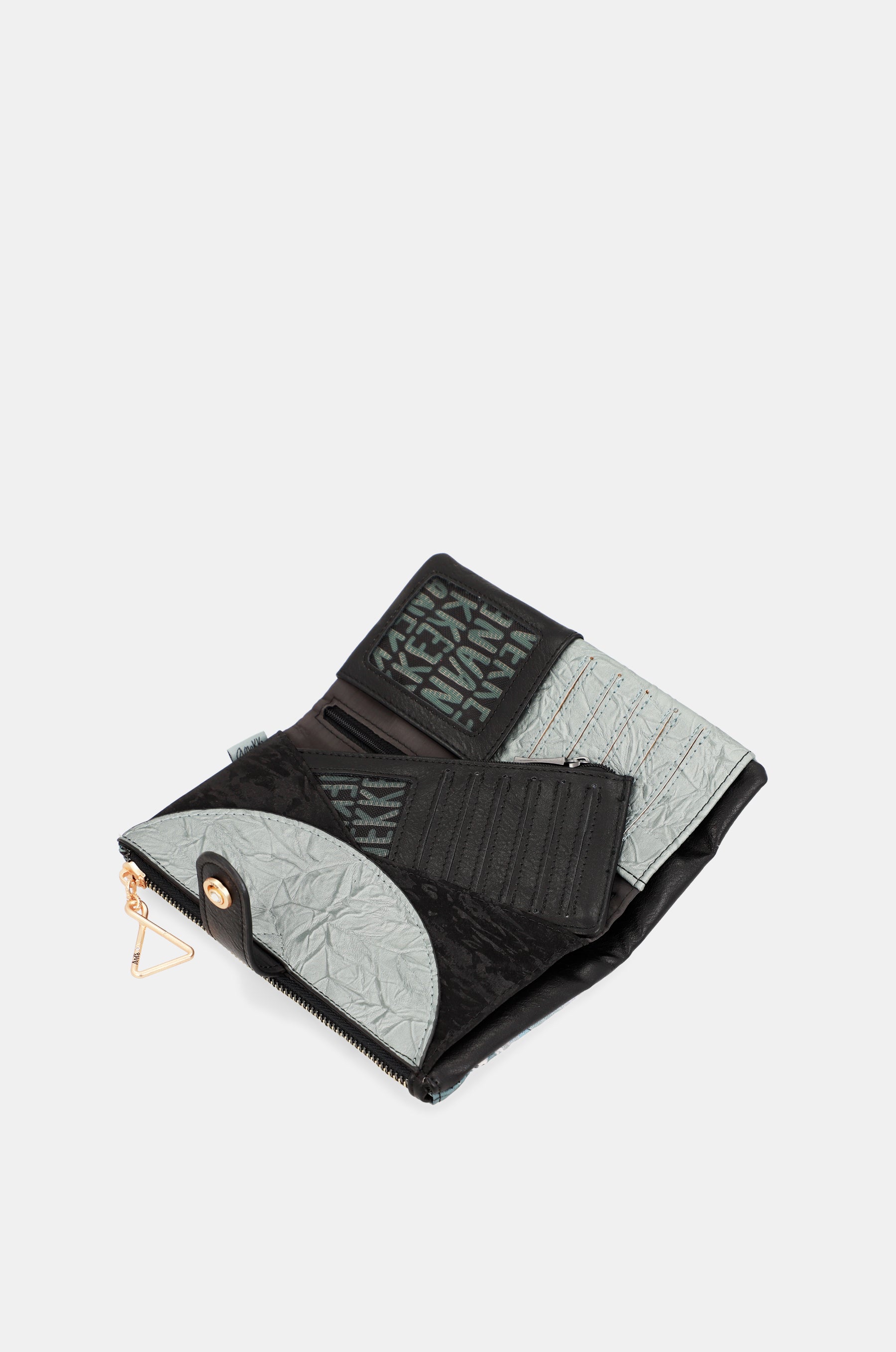 Nature Woods wallet with removable card holder