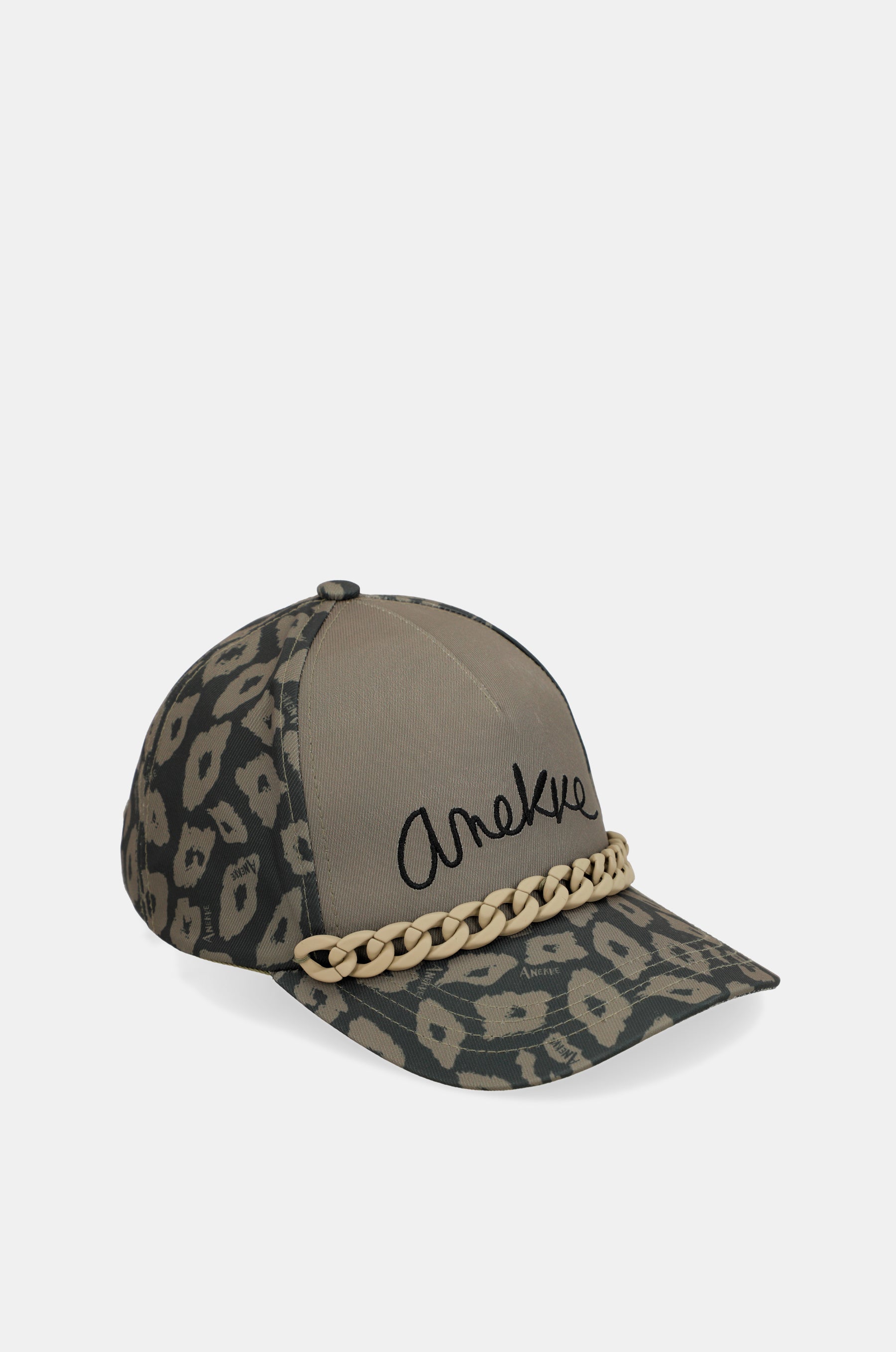Women's leopard hat