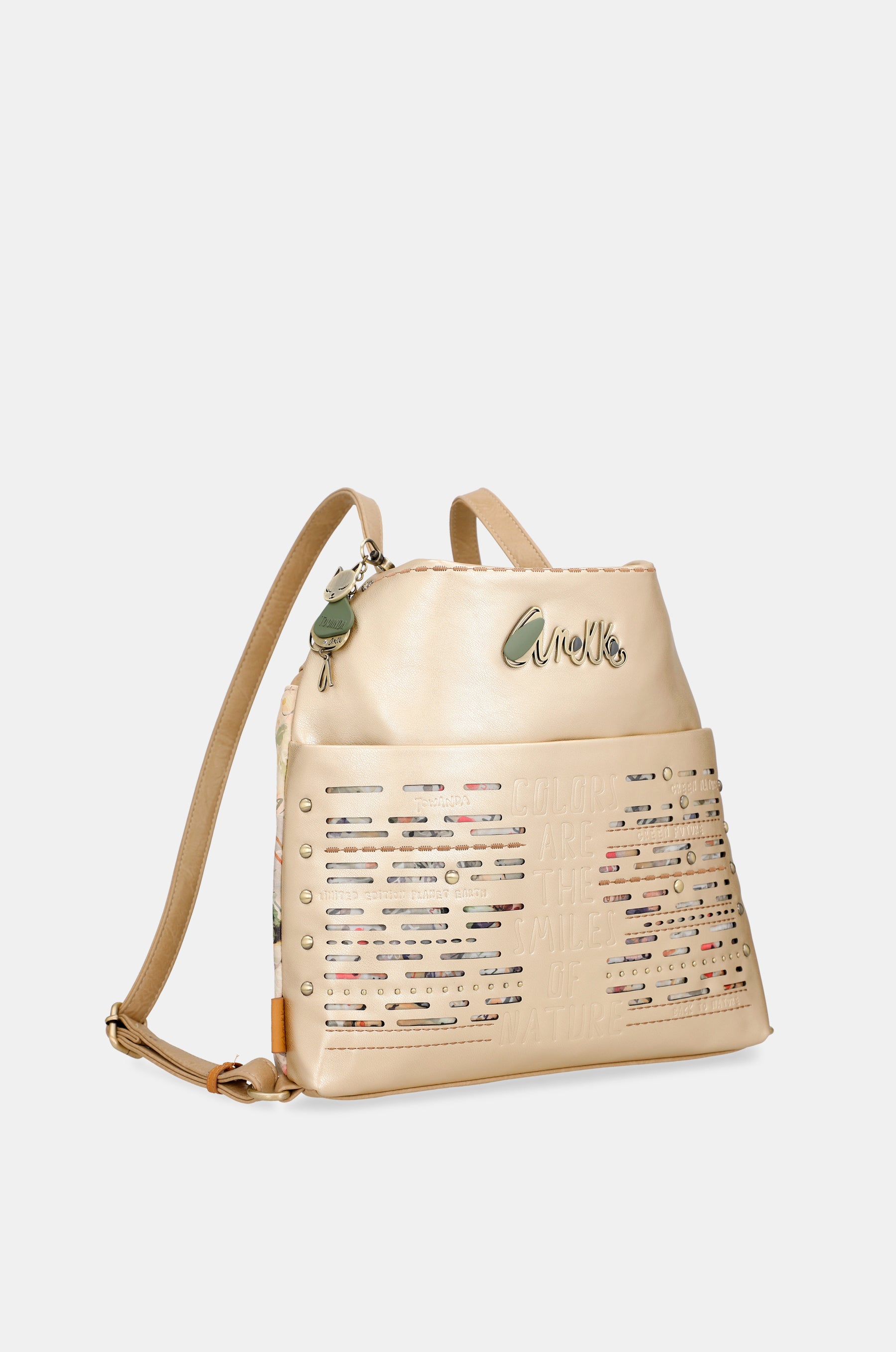 Nature Pachamama convertible golden bag into a rucksack