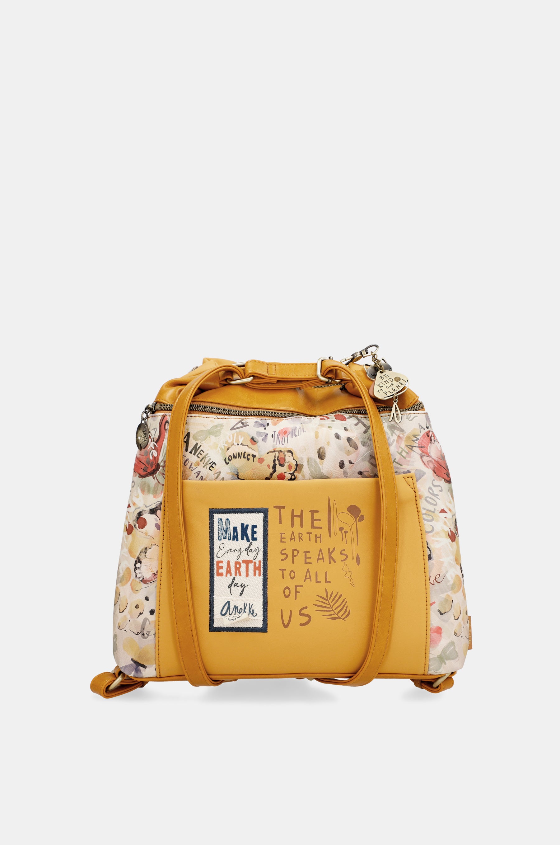 Nature Pachamama convertible ochre bag into a backpack