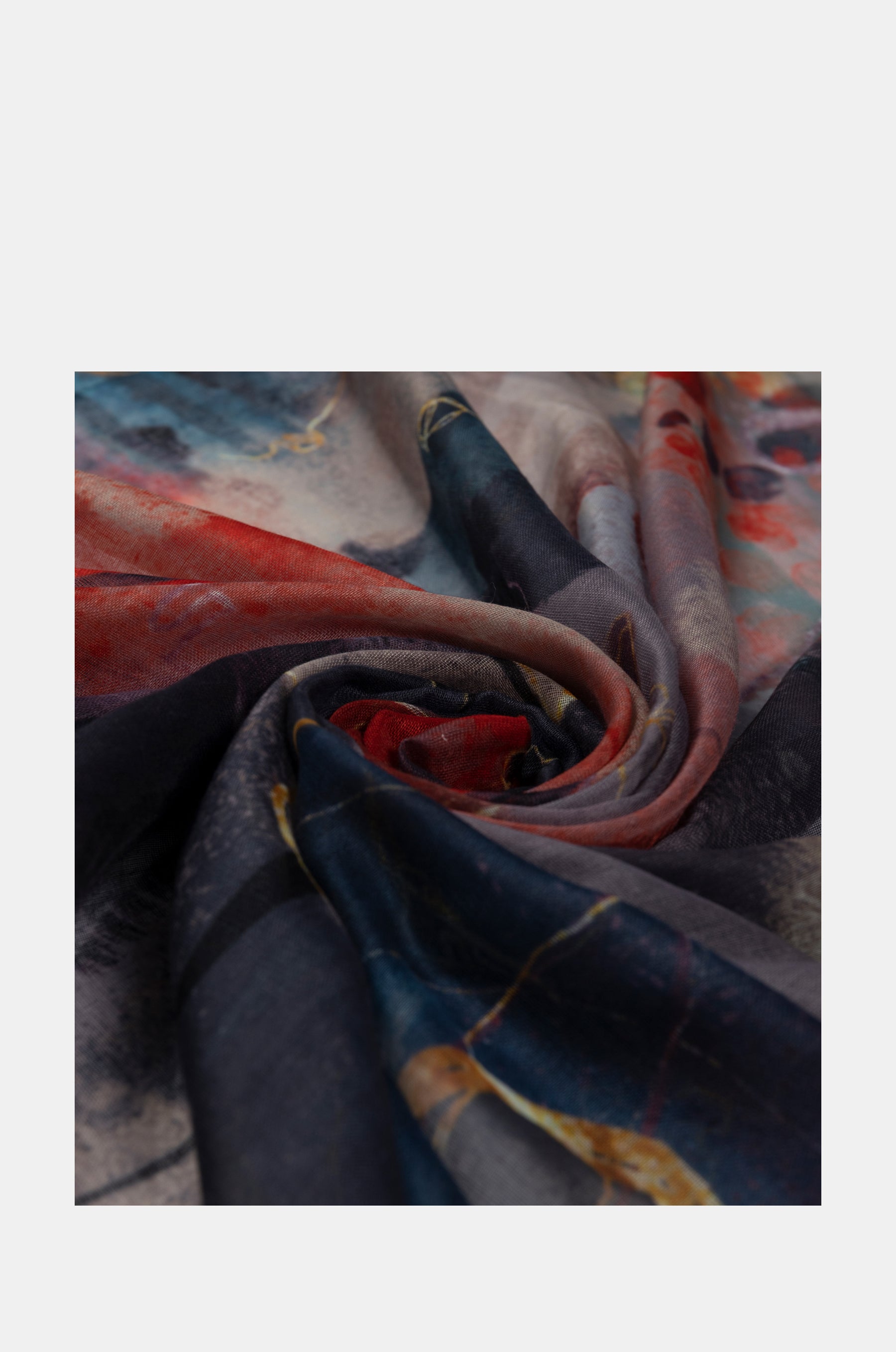 Palette reddish scarf