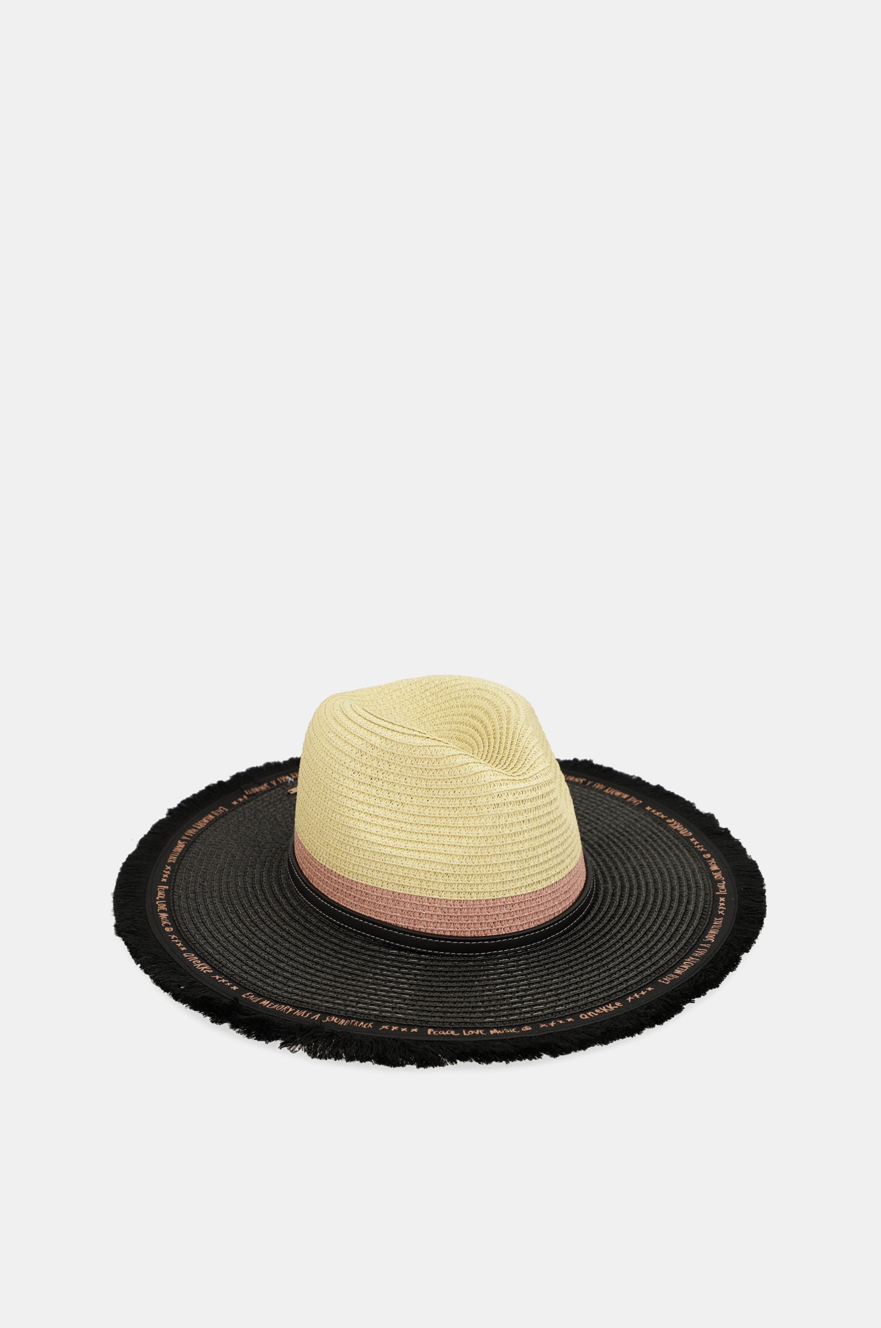 Contrast raffia hat