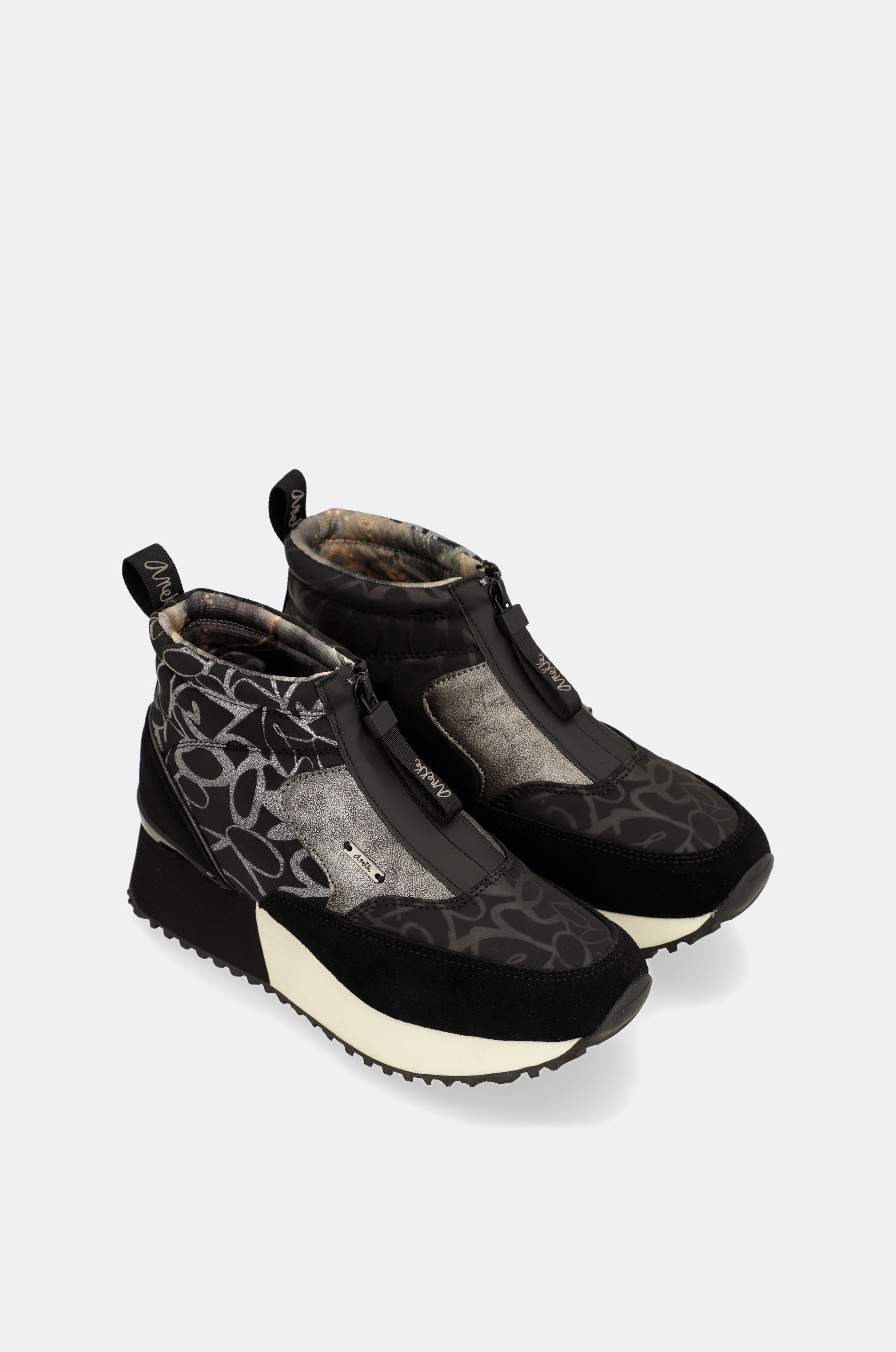 Trendy black sporty ankle boot