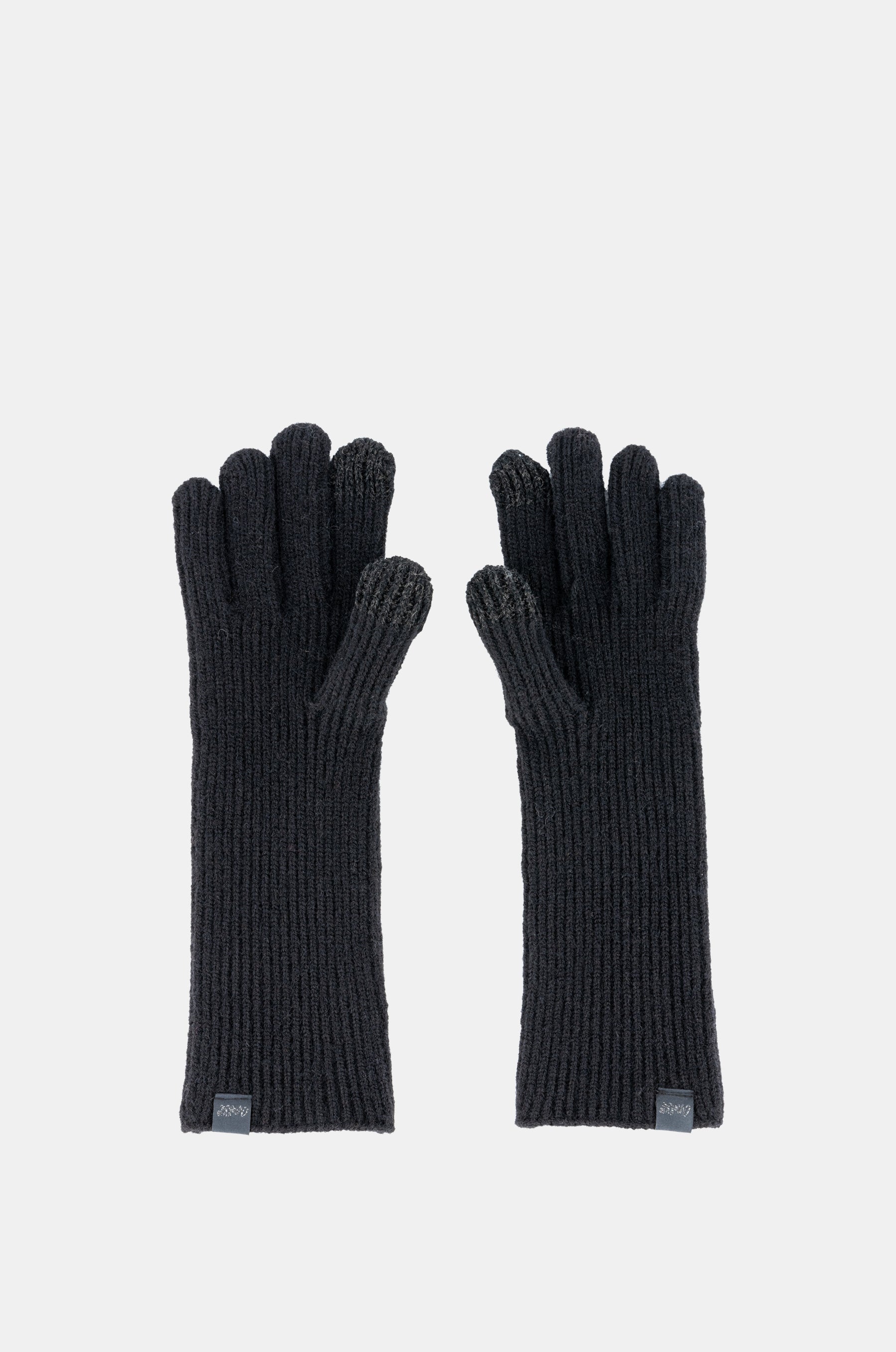 Black knitted gloves