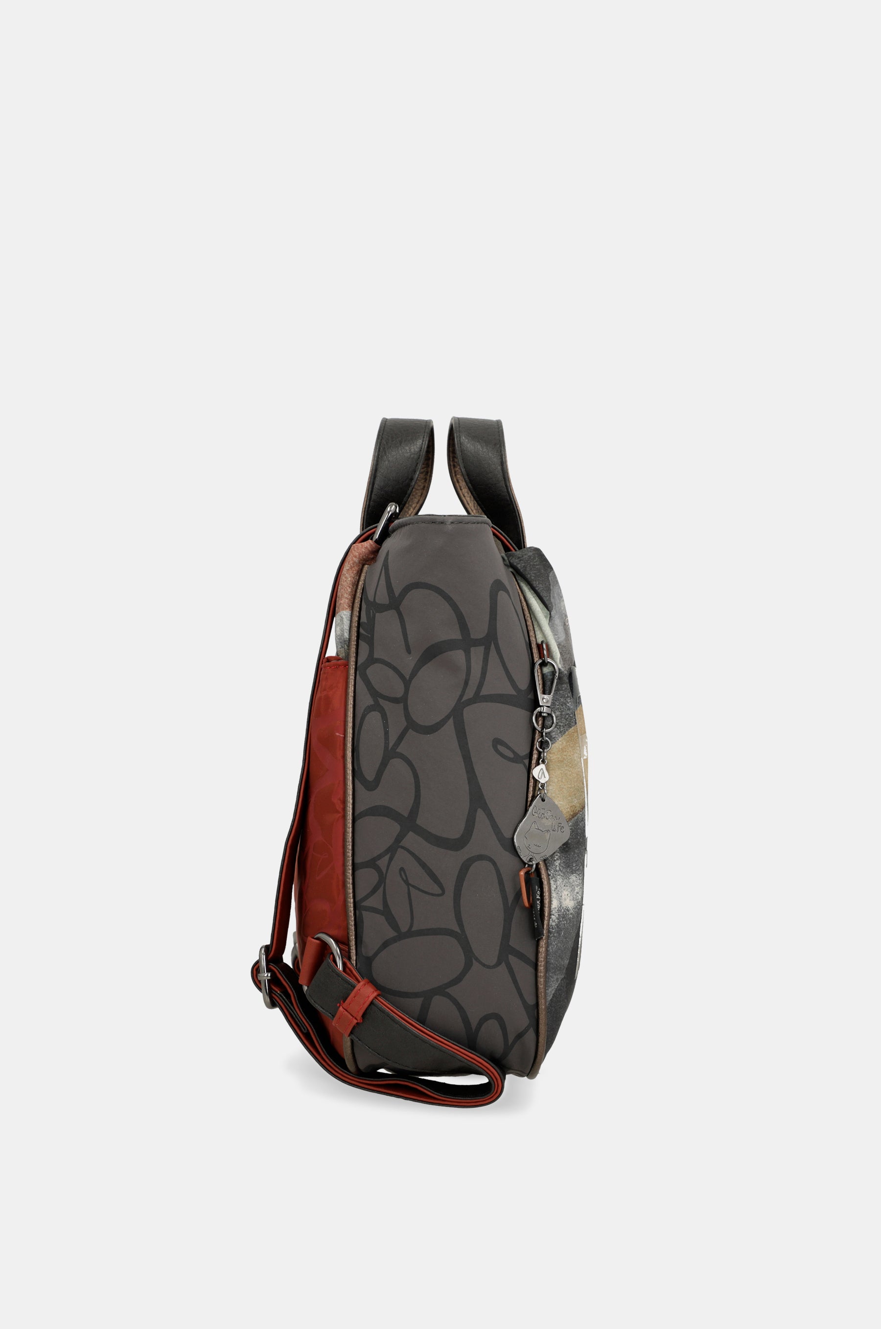 Imaginary medium backpack