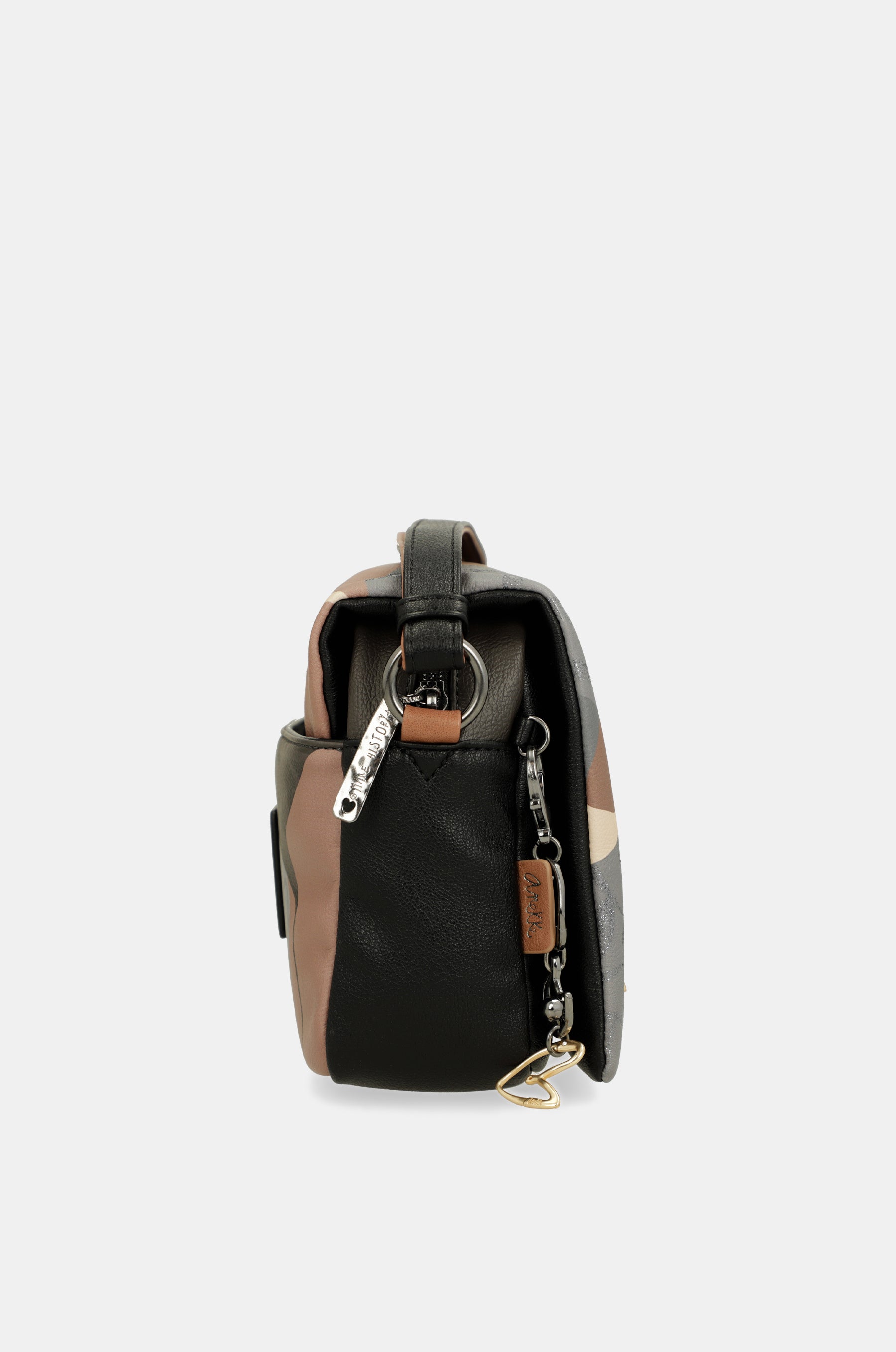 Heartbeat crossbody bag with flap