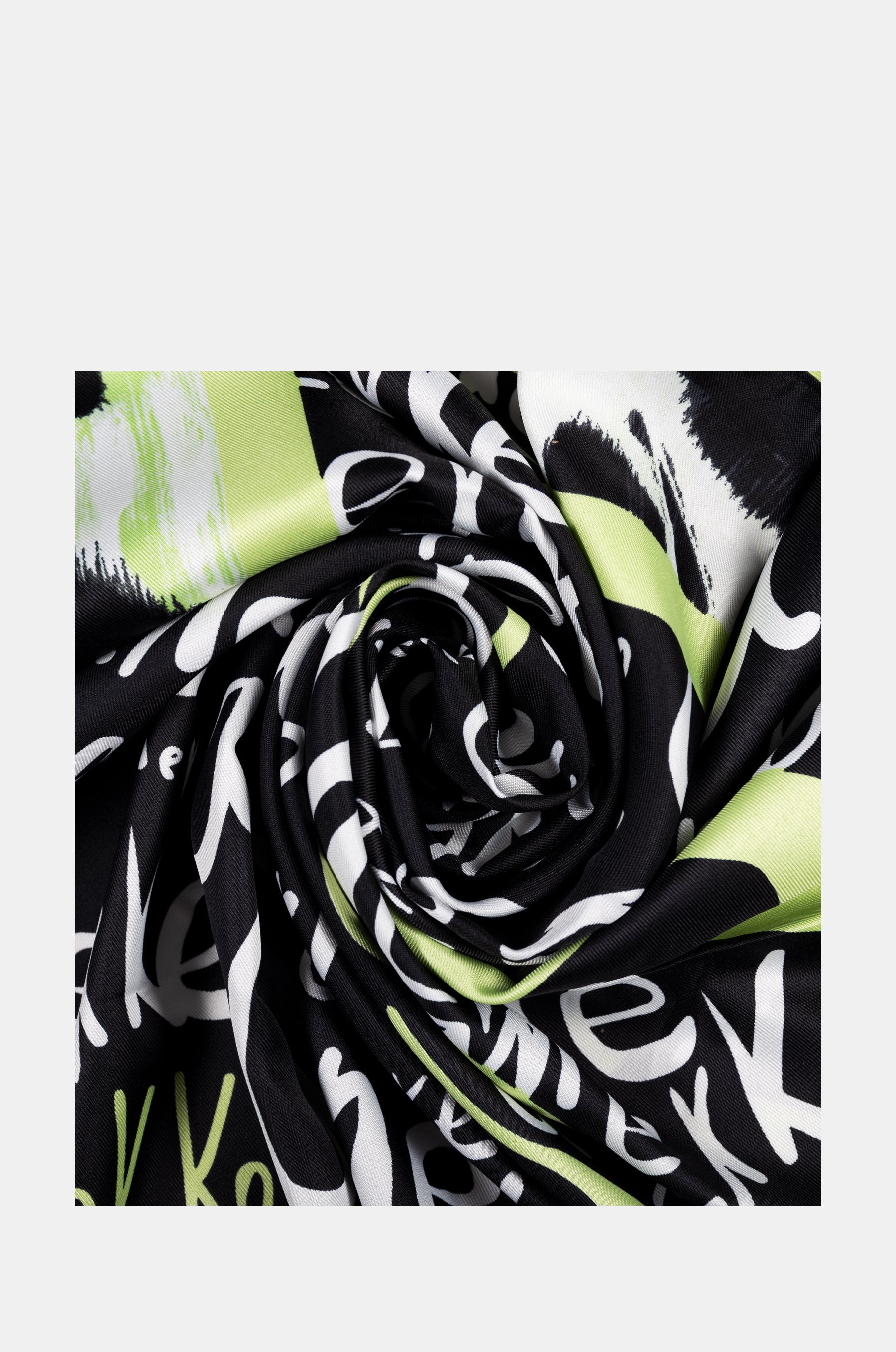 Nature Towanda square scarf