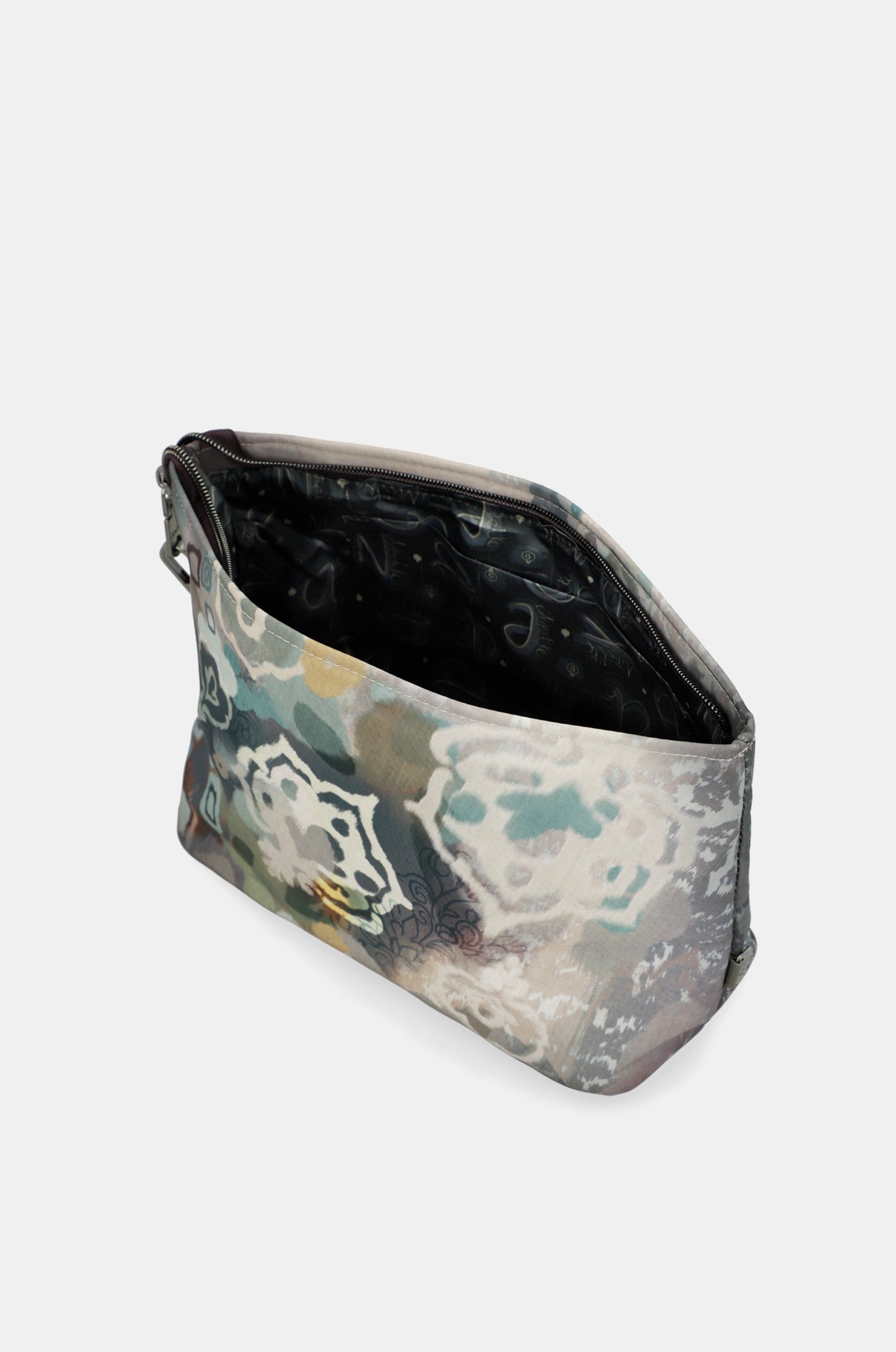 Large travel toiletry bag