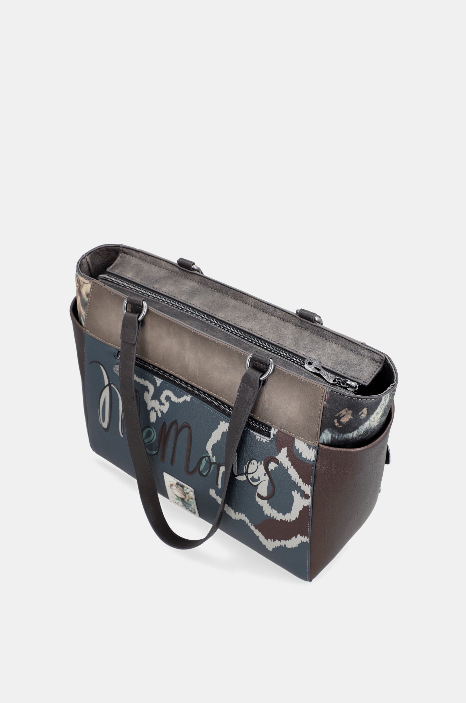 Manifesto large shoulder bag