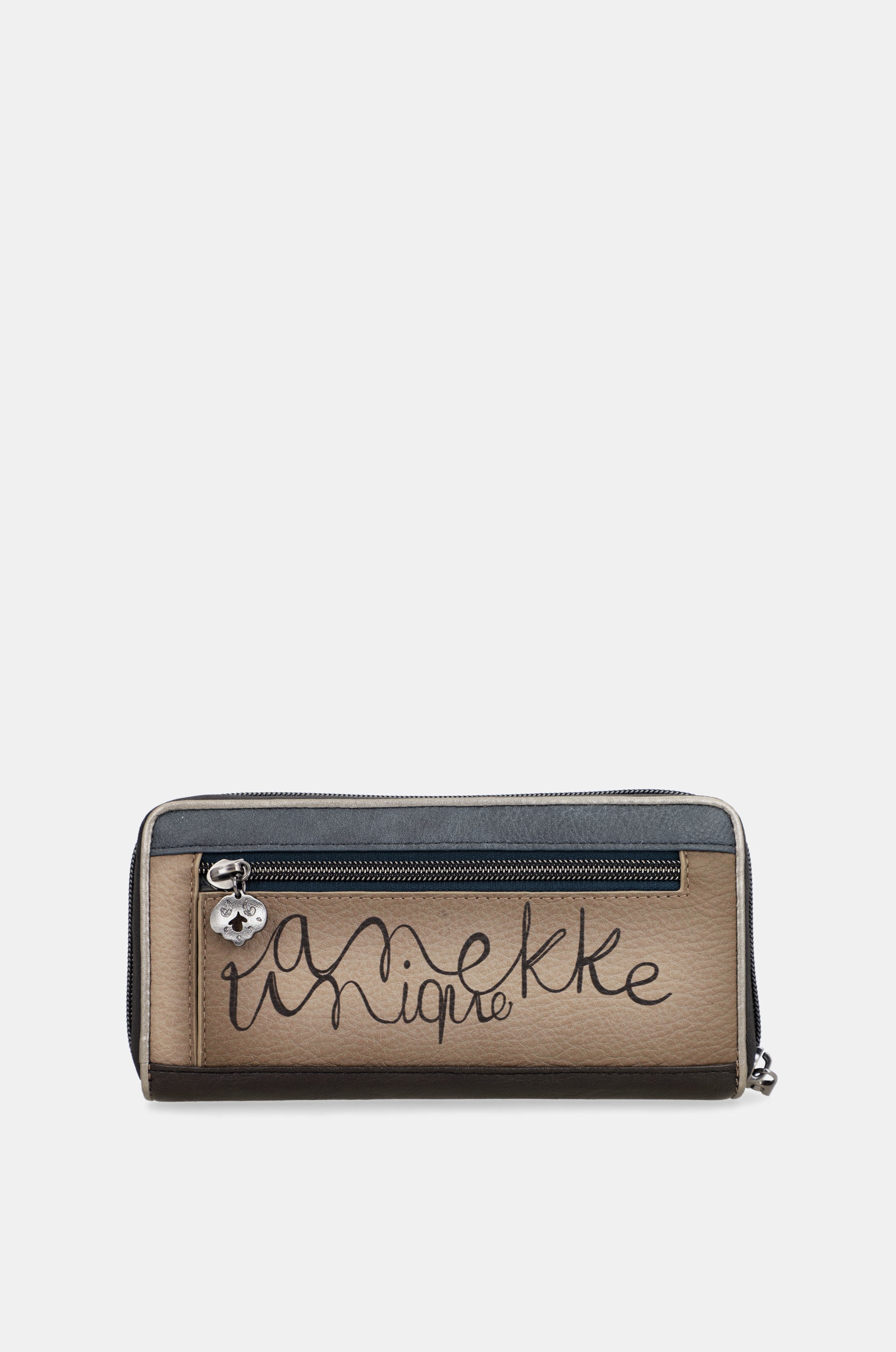 Manifesto large printed RFID wallet