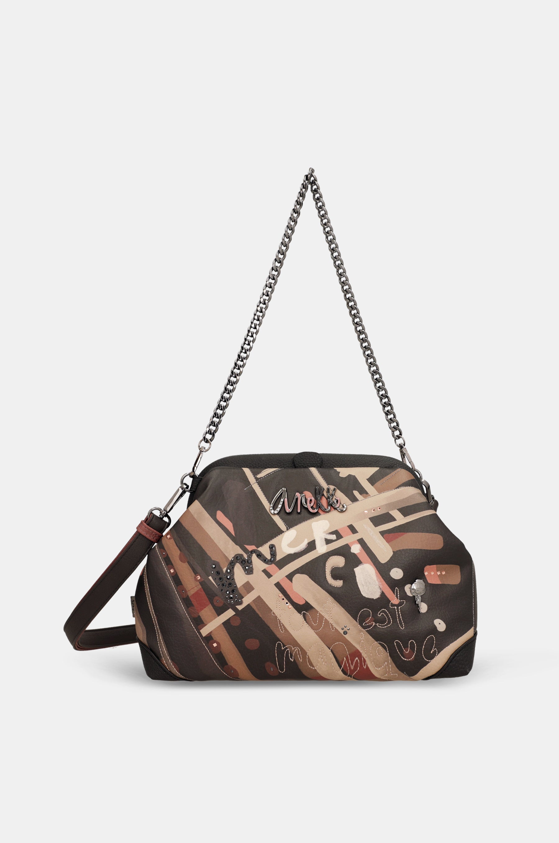 Parisian bucket-shape bag
