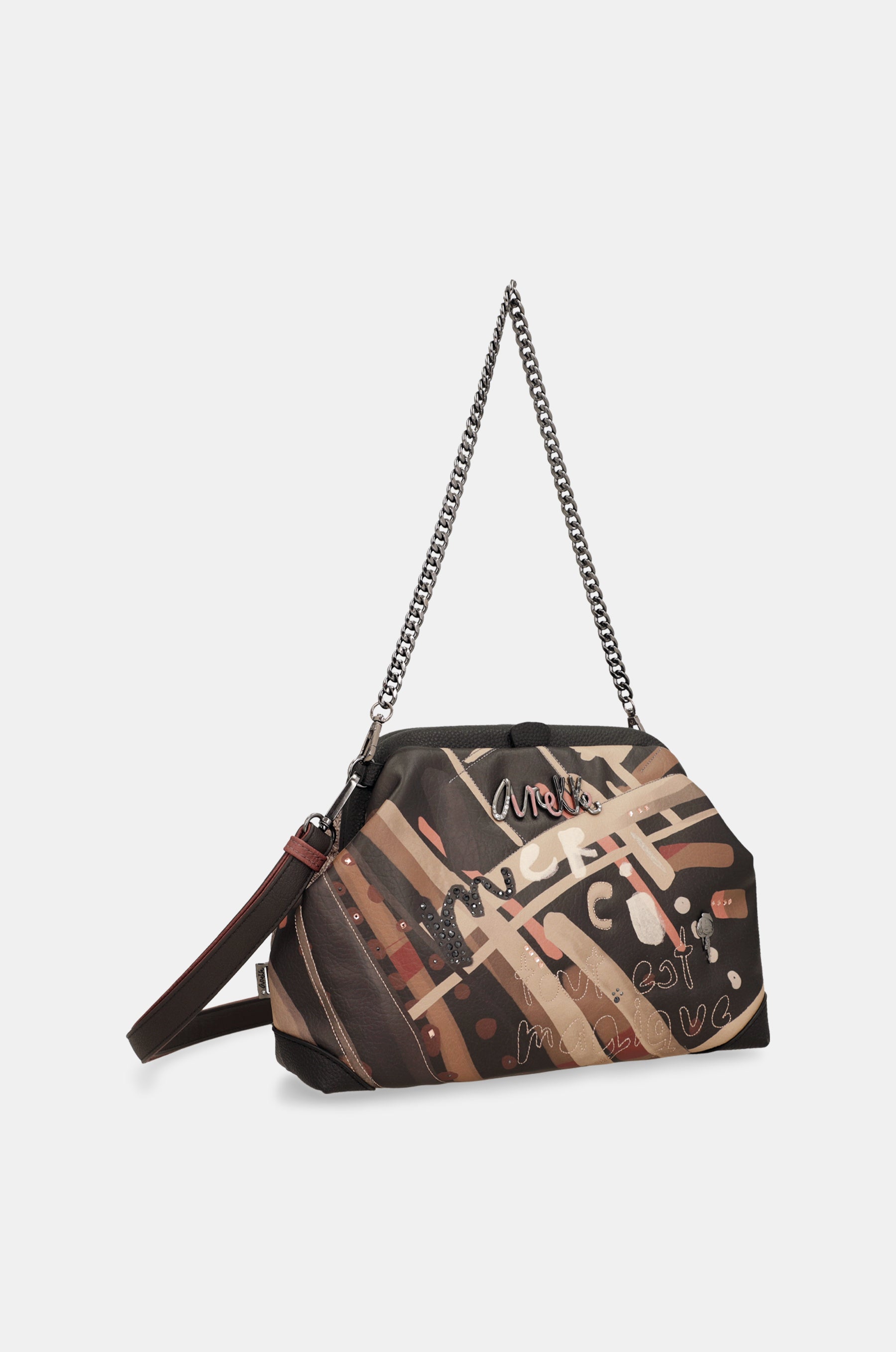 Parisian bucket-shape bag