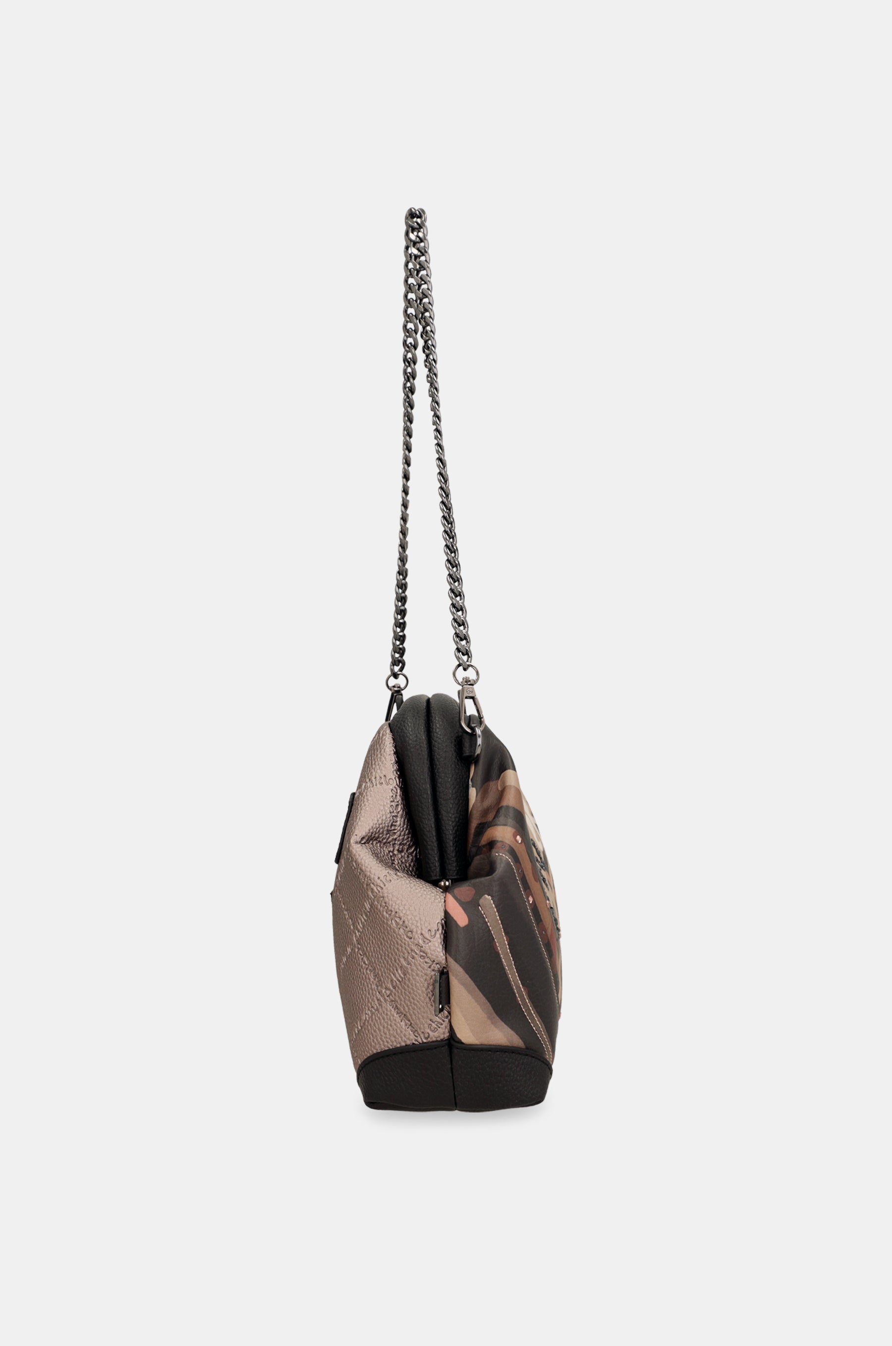 Parisian bucket-shape bag