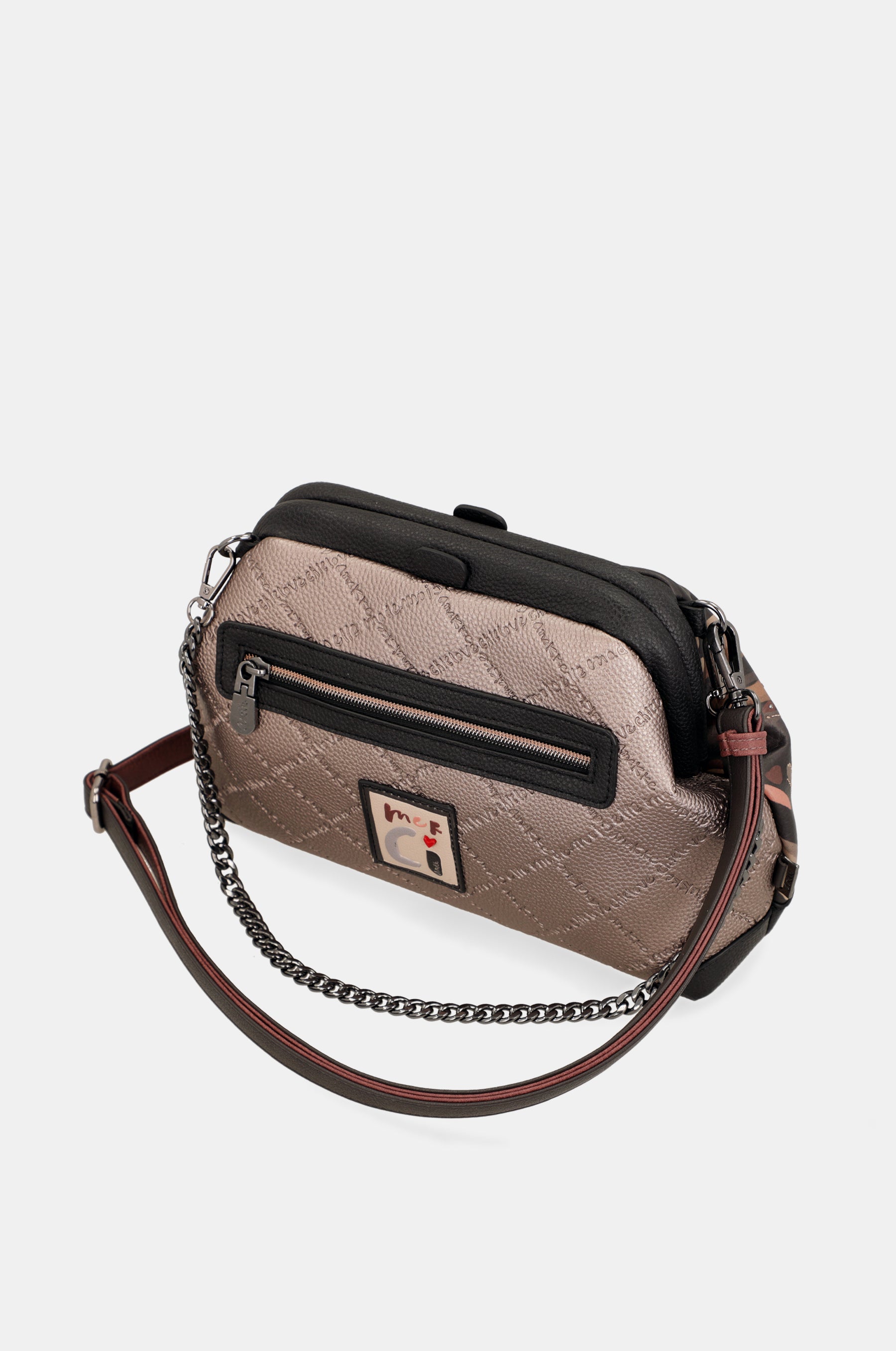 Parisian bucket-shape bag