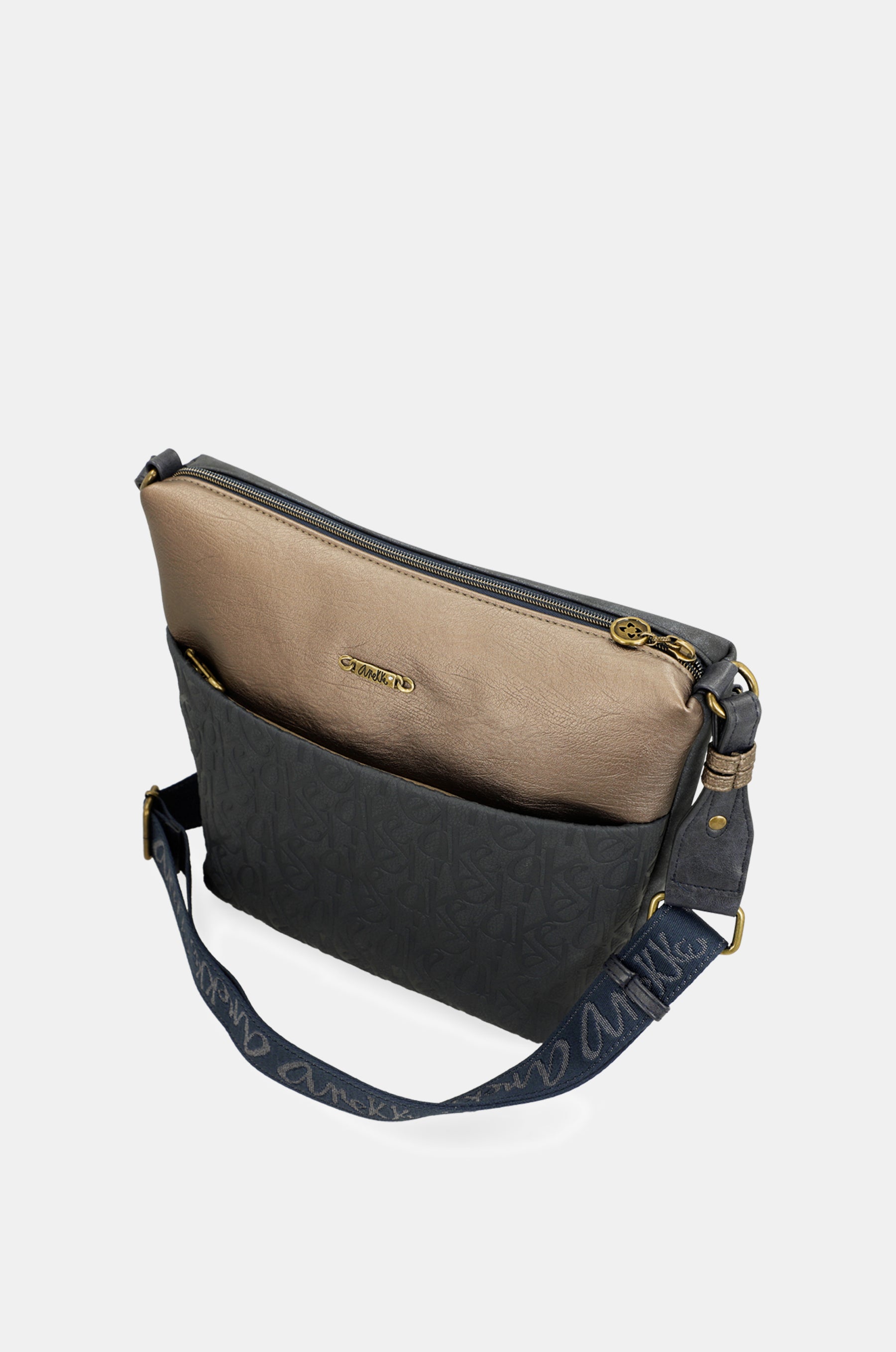 Studio large crossbody bag with front pocket