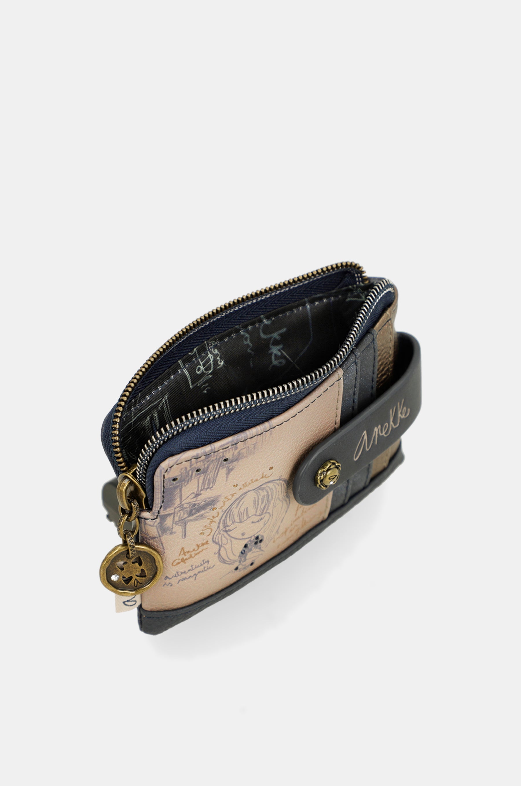 Studio medium wallet and card holder