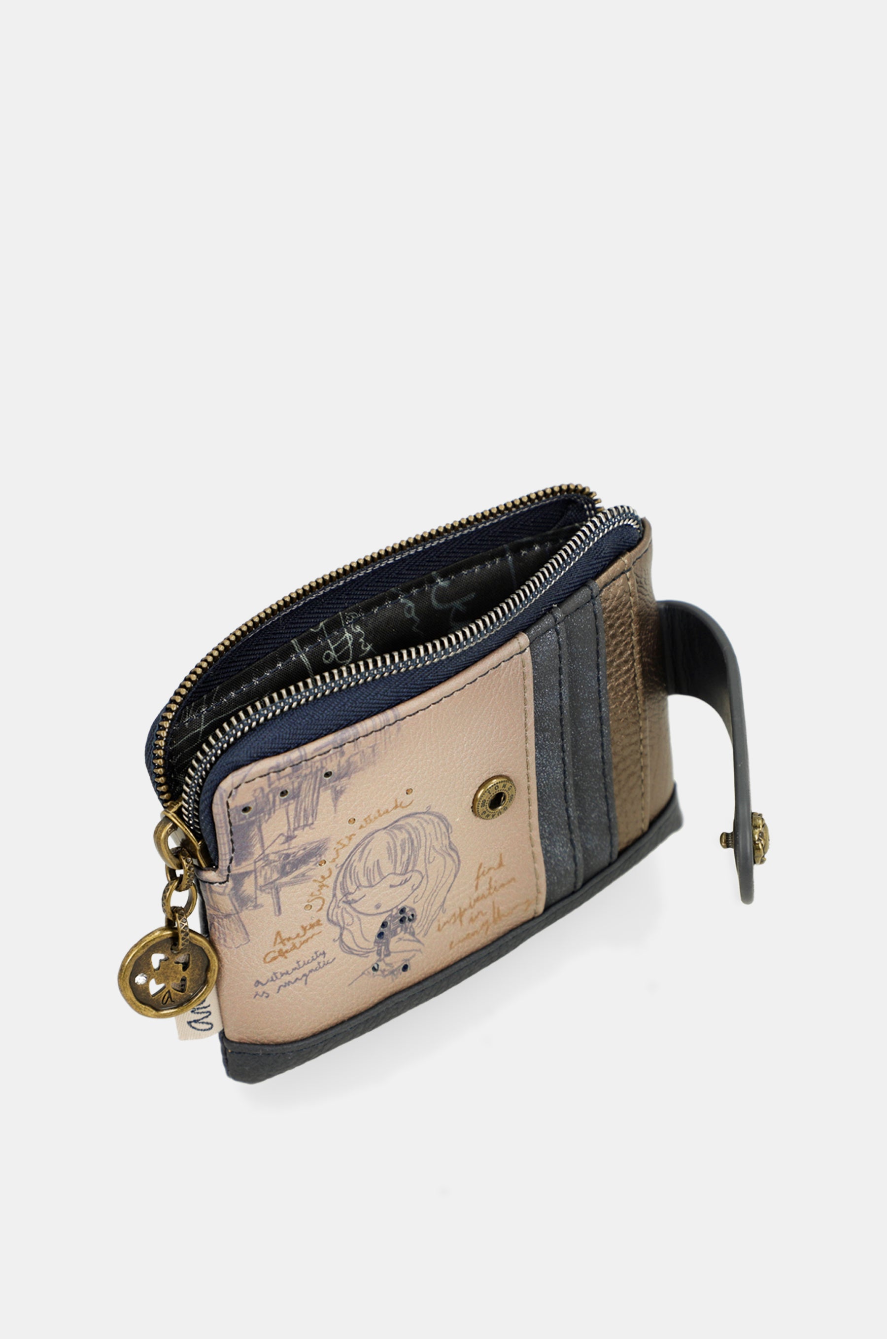 Studio medium wallet and card holder