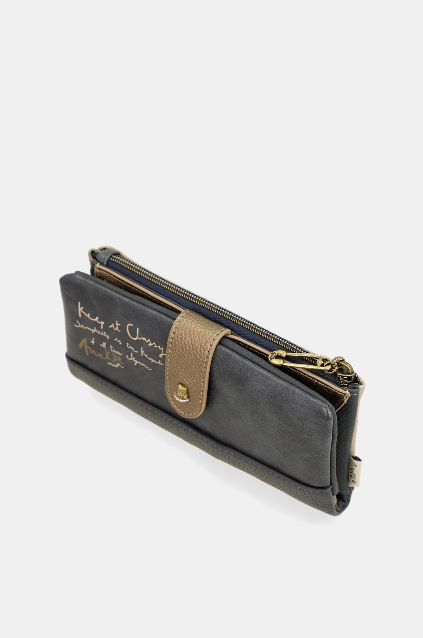 Studio flexible large RFID wallet
