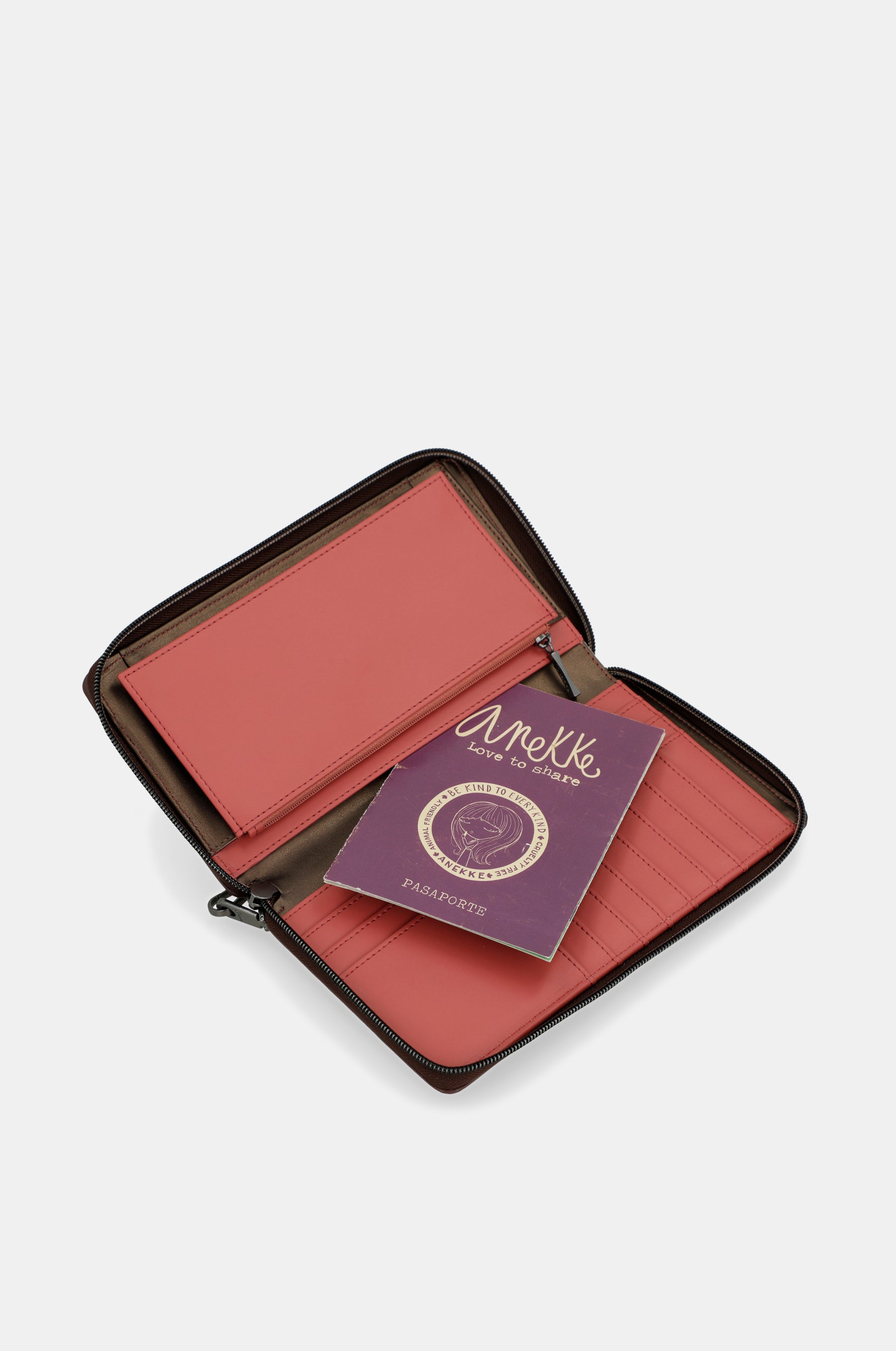 Passport wallet Muse