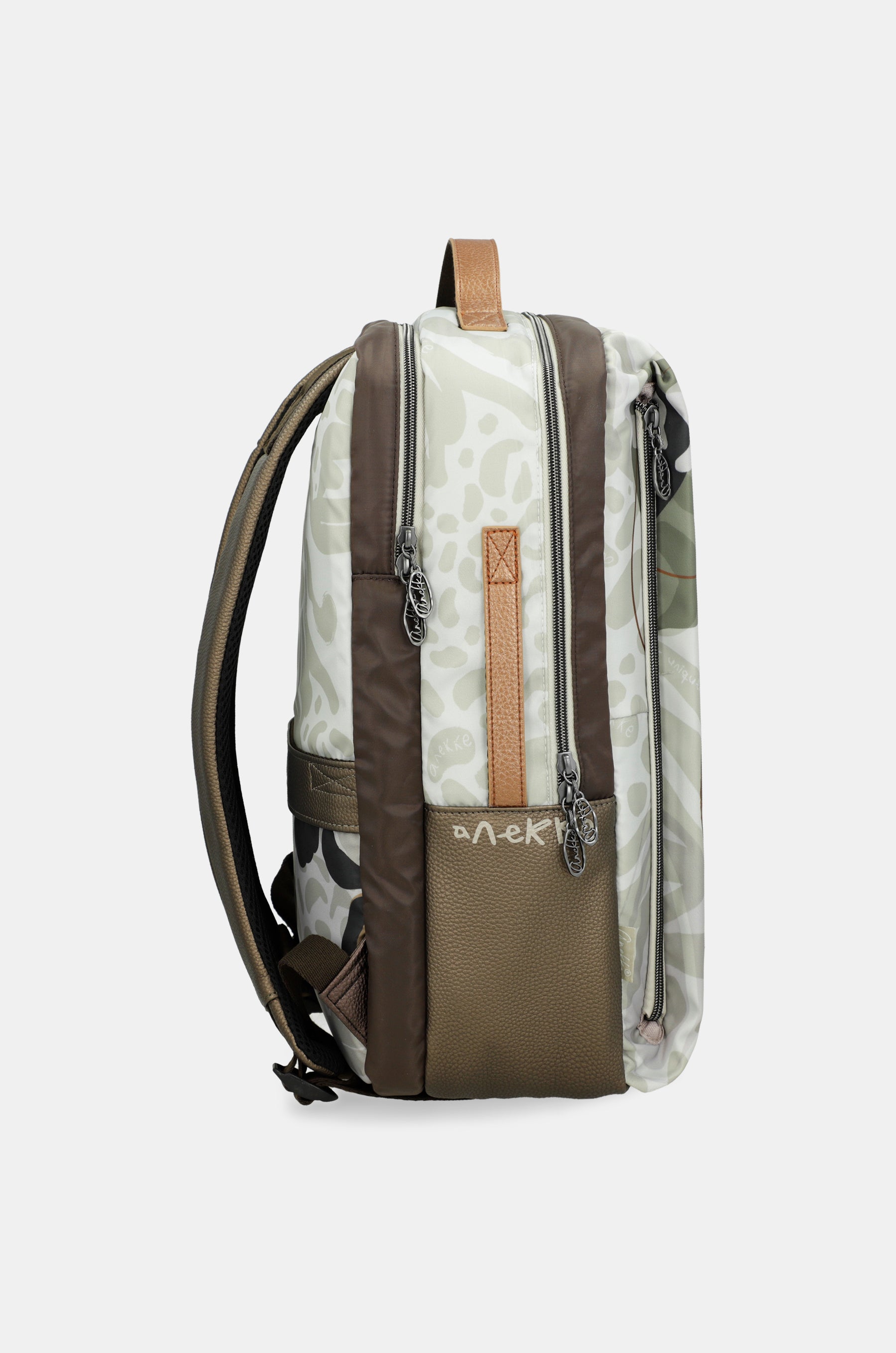 Travel backpack Gaia