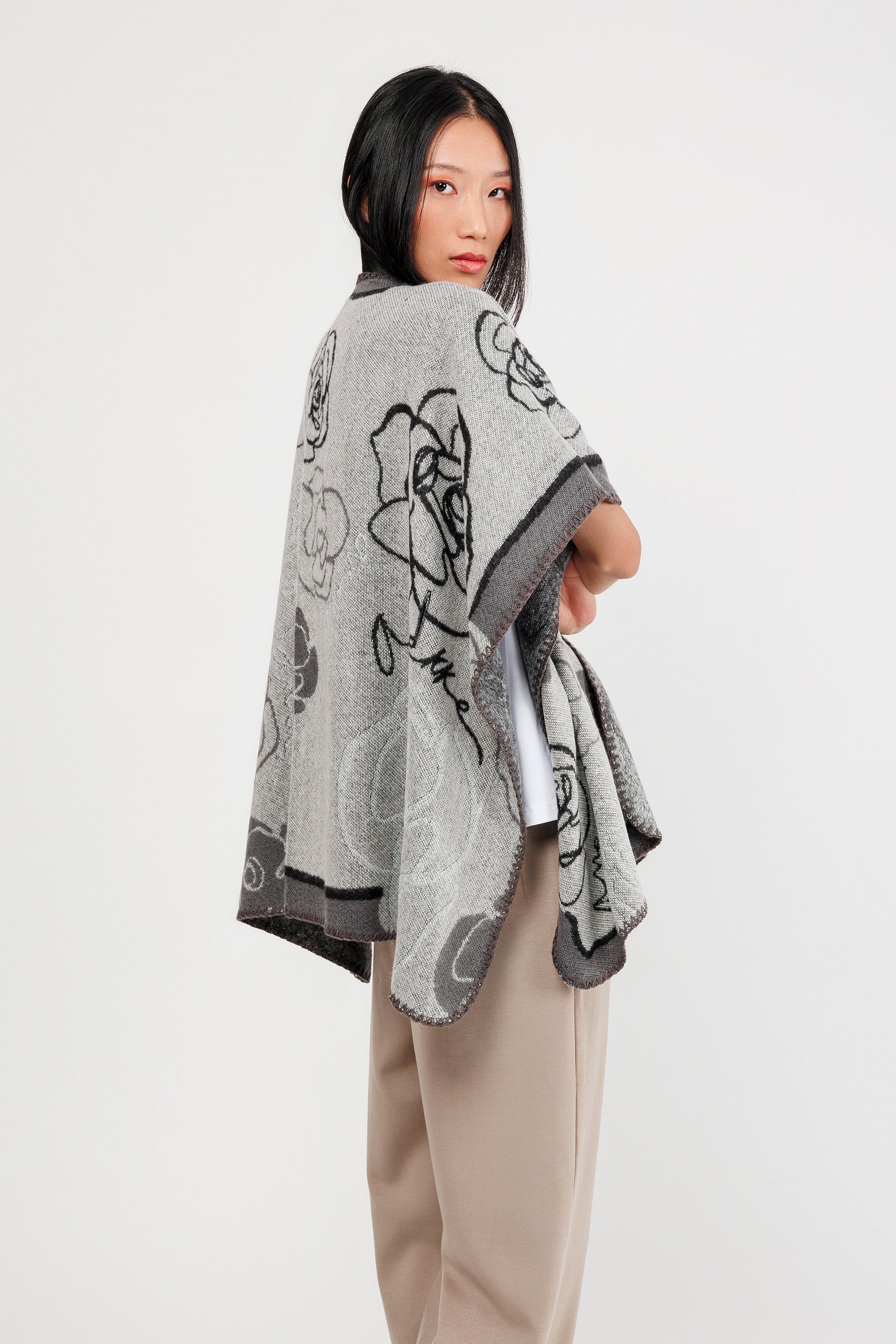 Black & beige belted poncho