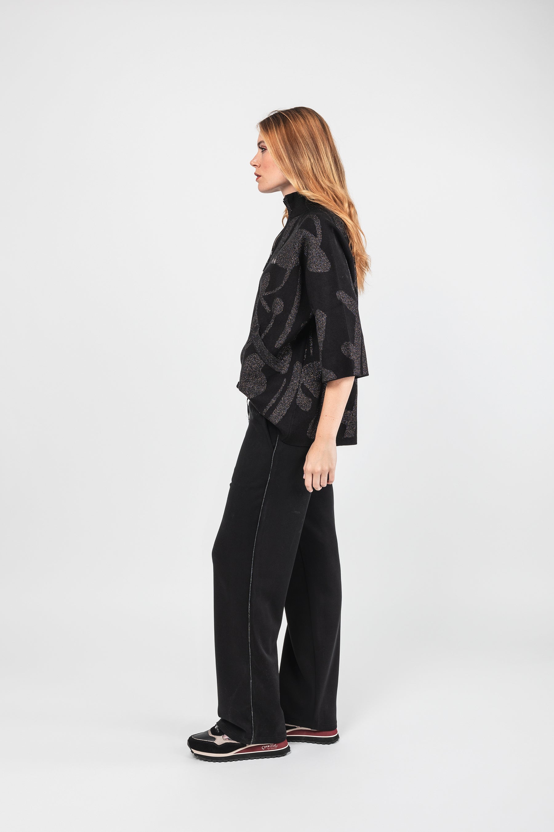 Black trousers