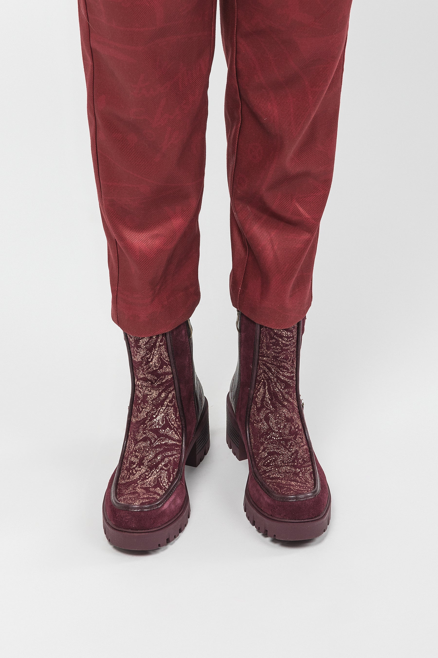 Manifesto burgundy ankle boot