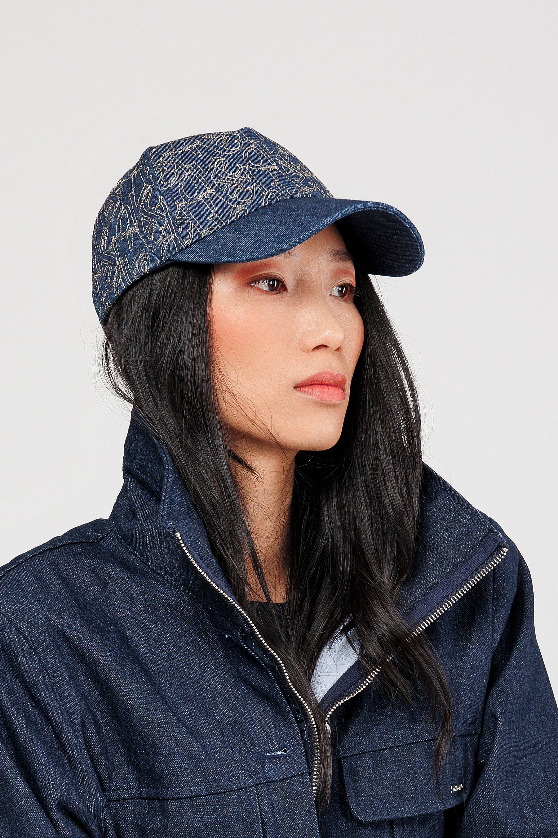 Logomania cap