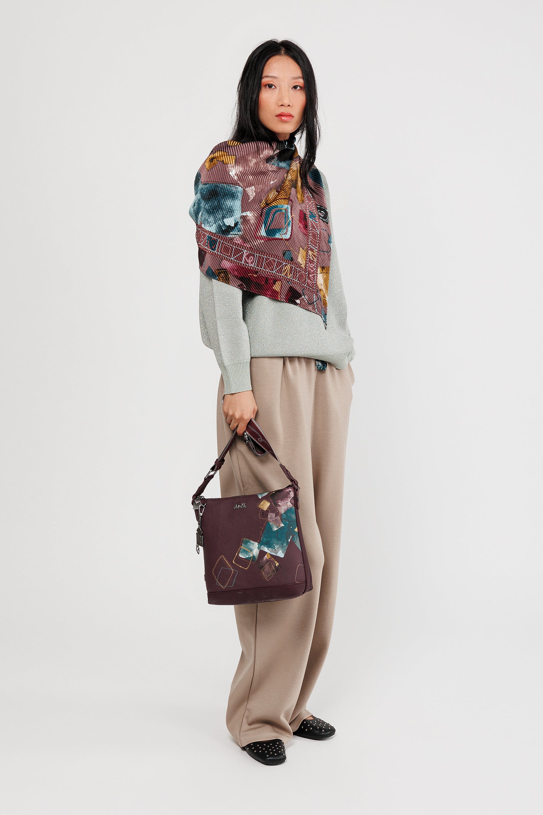 Evolution medium crossbody bag