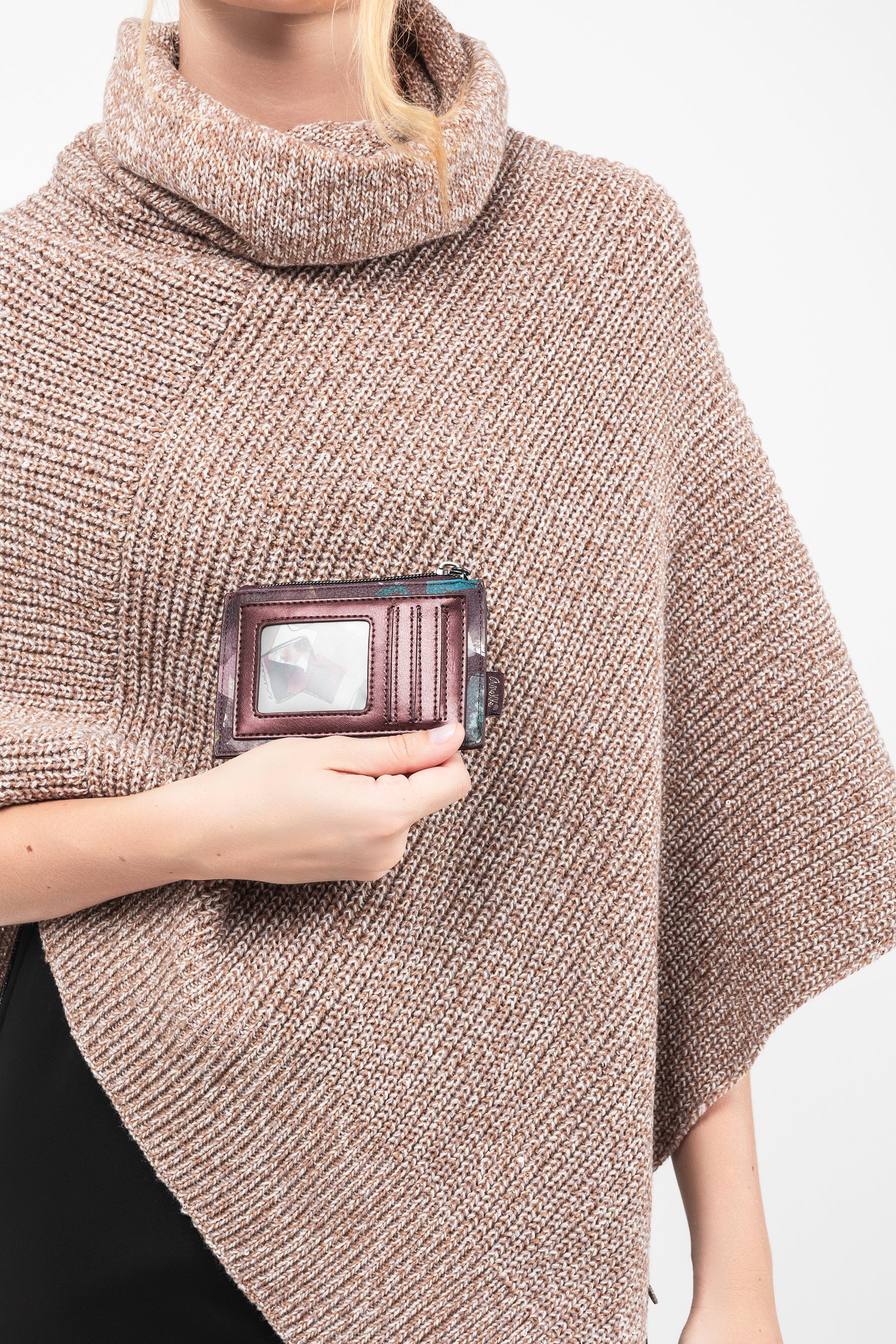 Evolution medium wallet and card holder