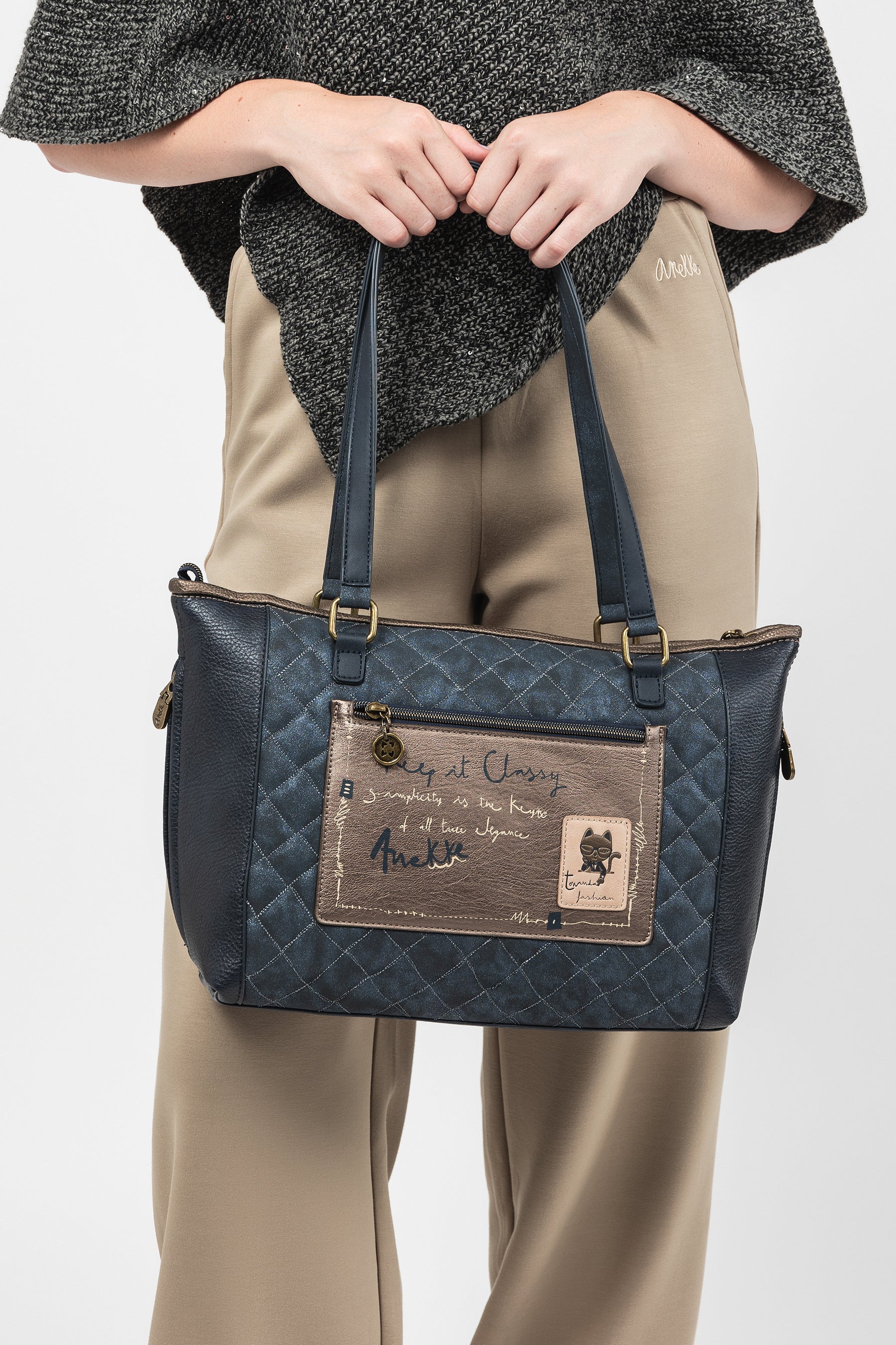 Studio shopper bag with shoulder strap