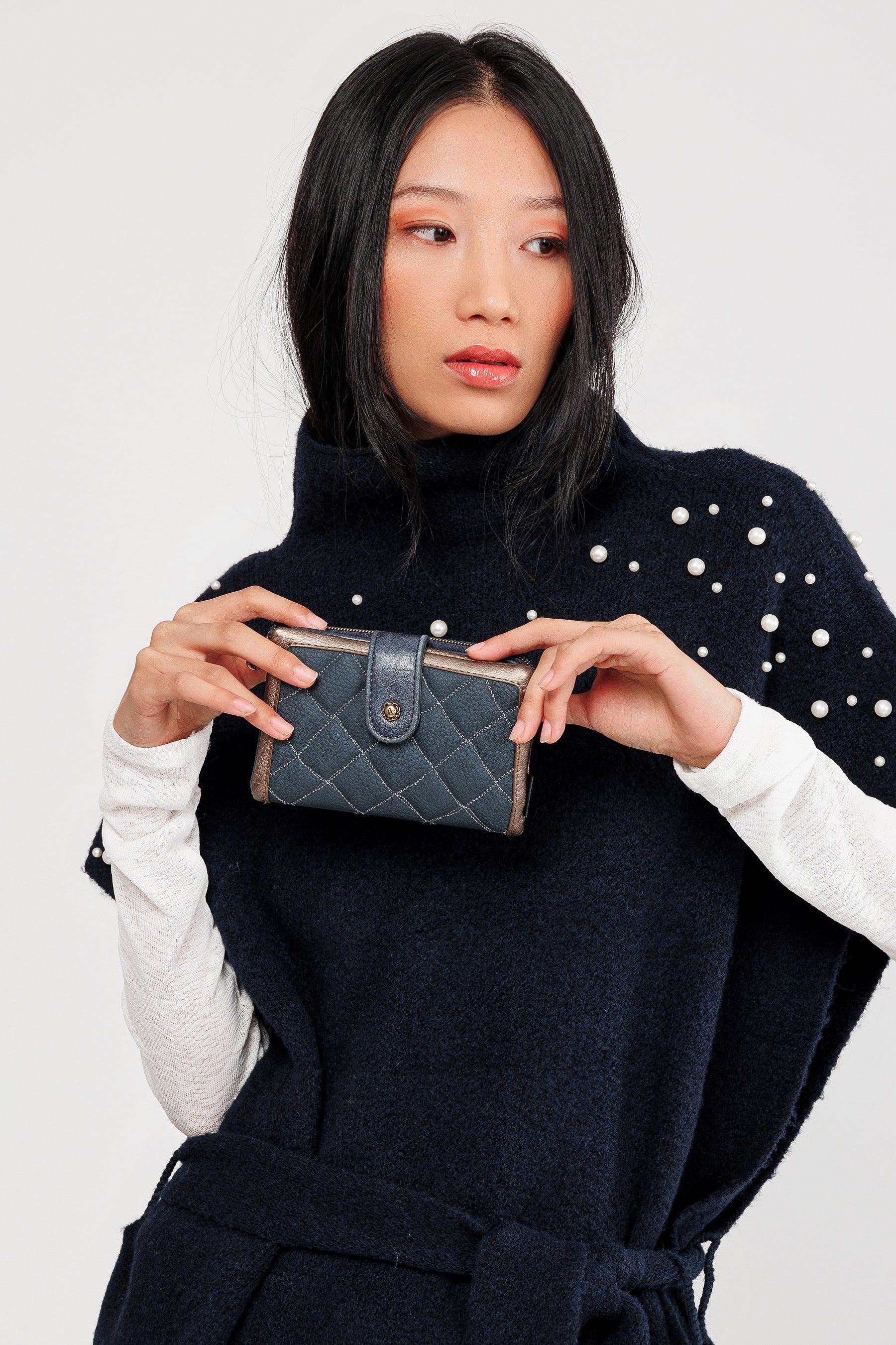 Boutique flexible medium RFID wallet