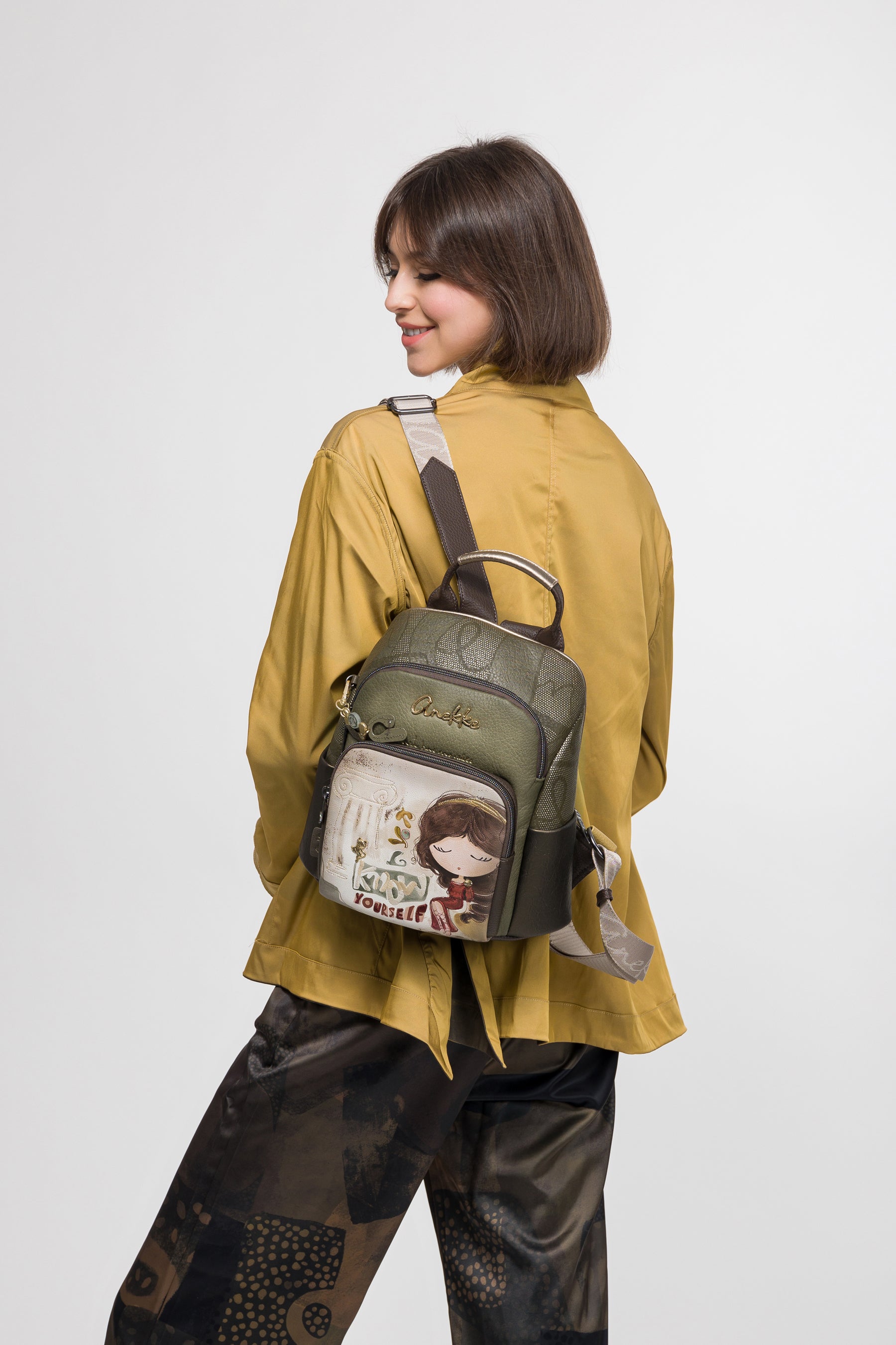 Backpack Muse with front pocket