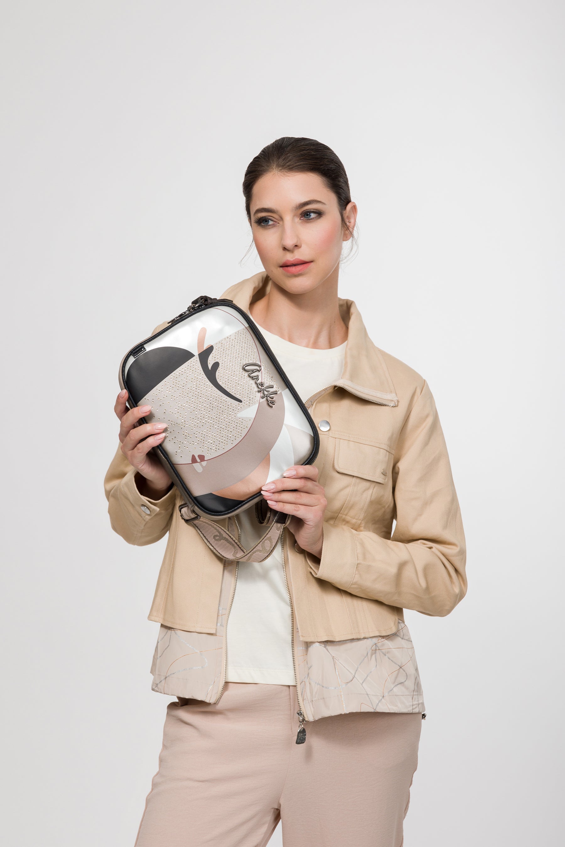 Medium crossbody bag Eikon