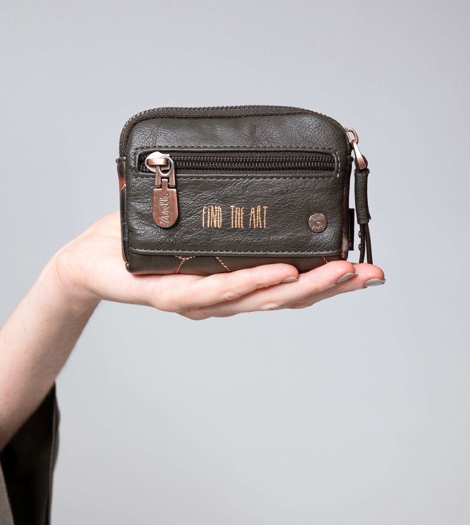 Shōen Padded small purse