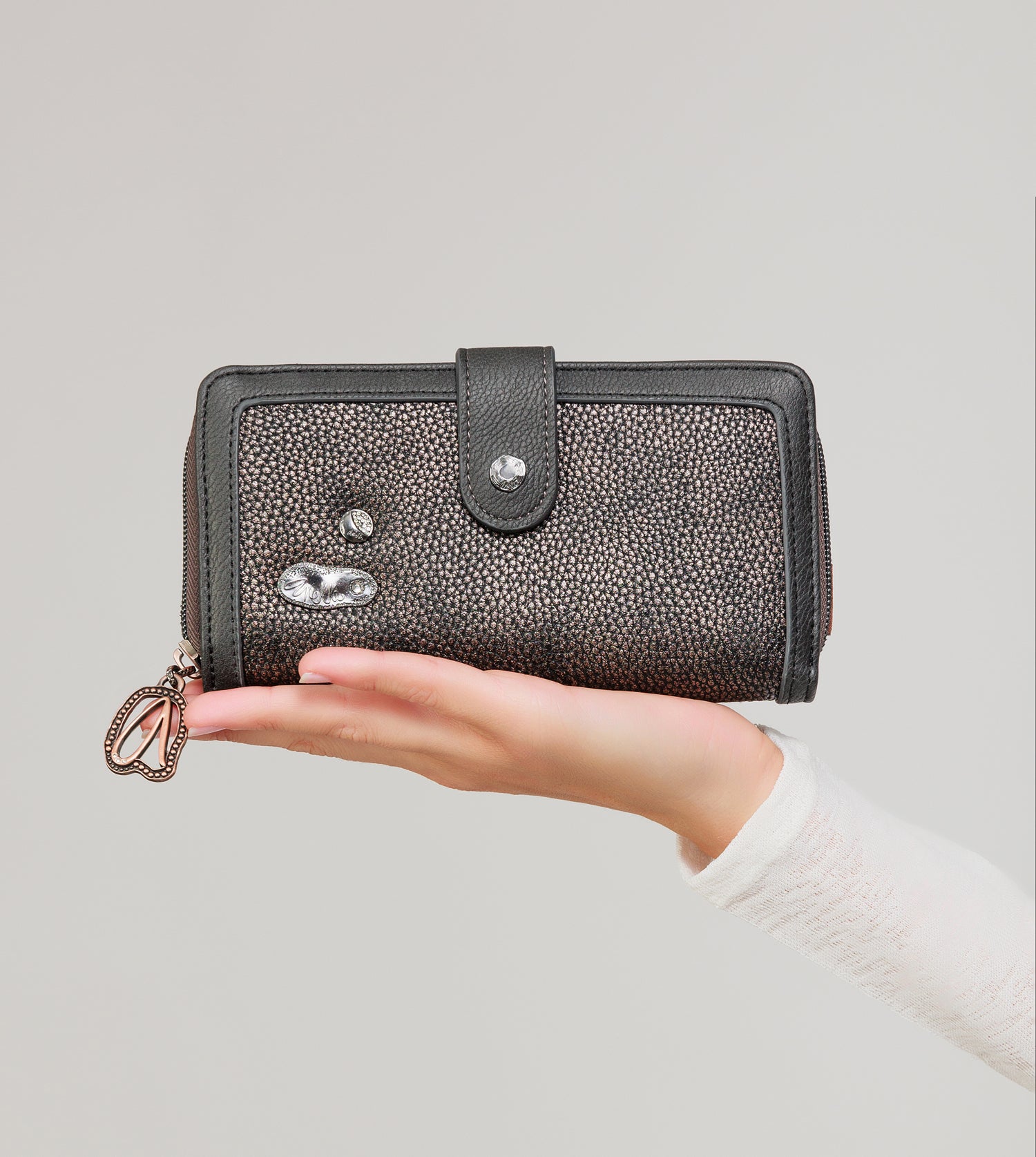 Wings large wallet
