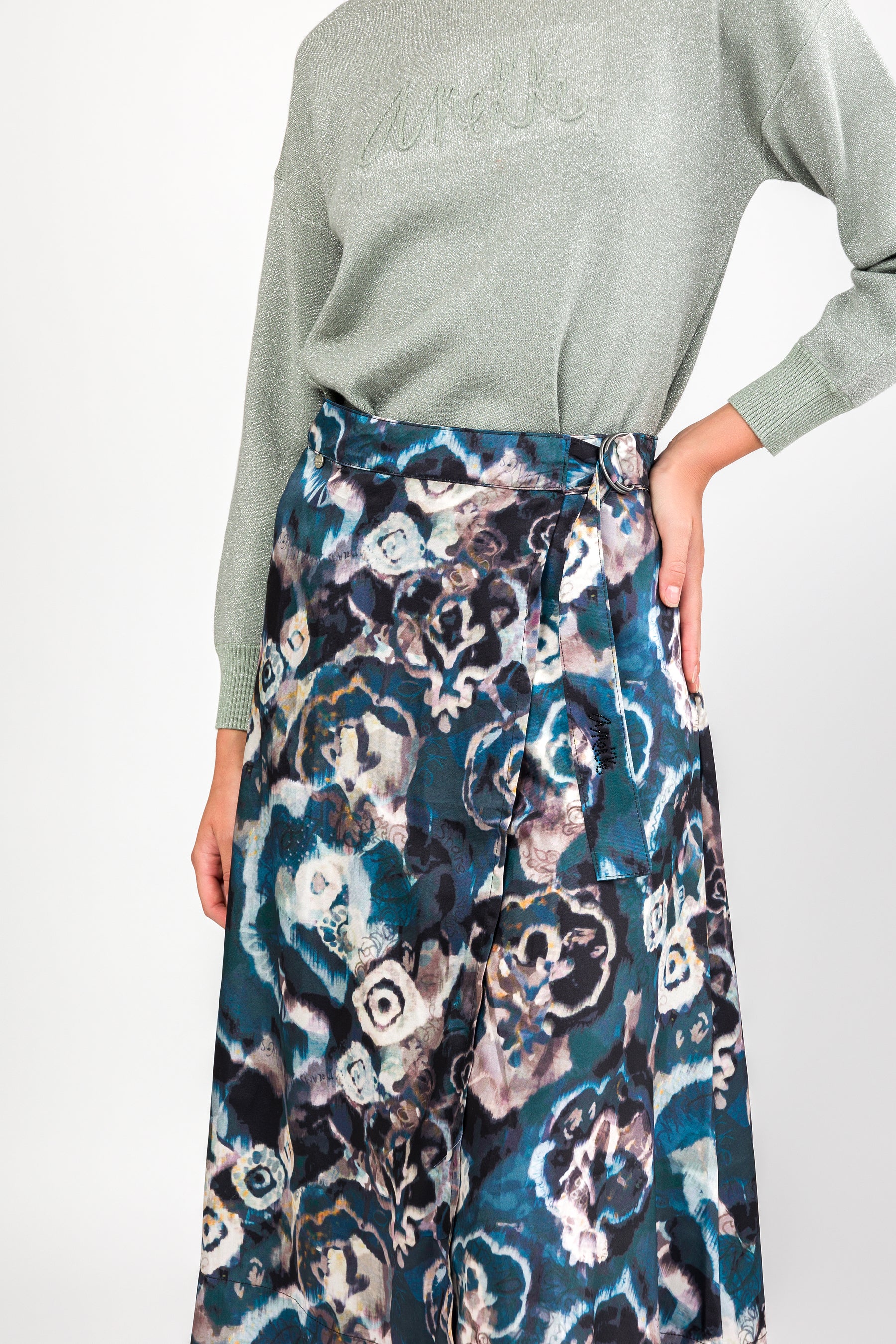 Real printed skirt