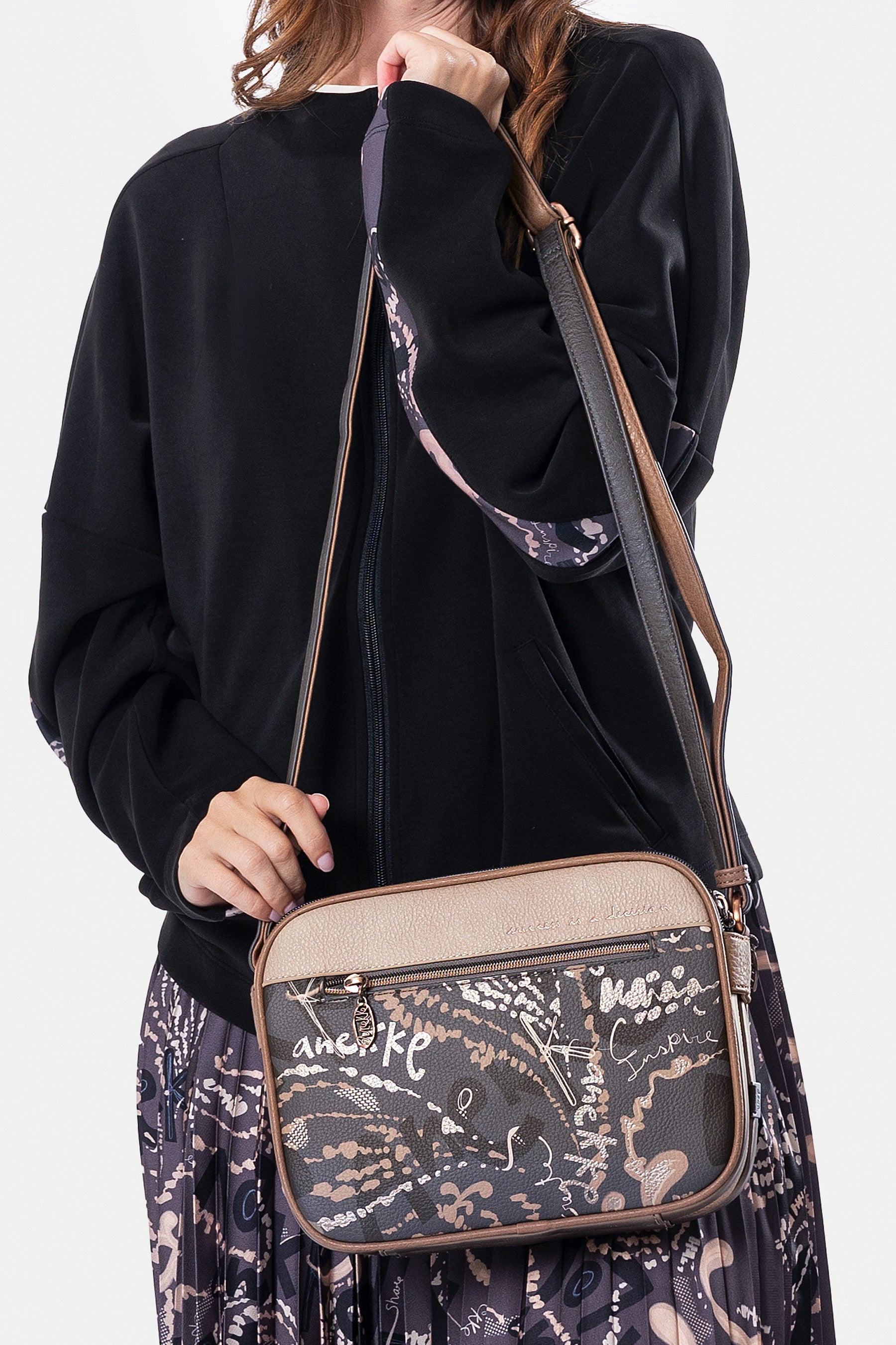 Intentions 3-compartment crossbody bag