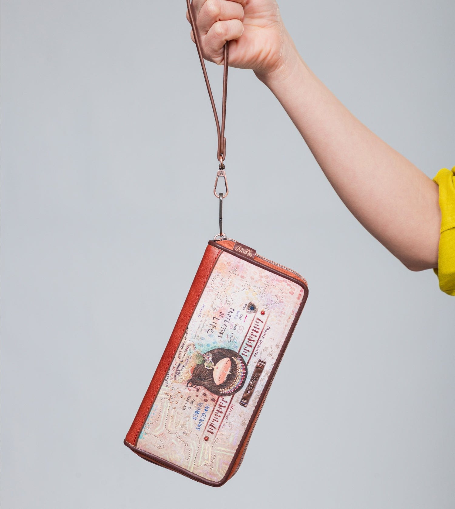 Menire large RFID embossed wallet