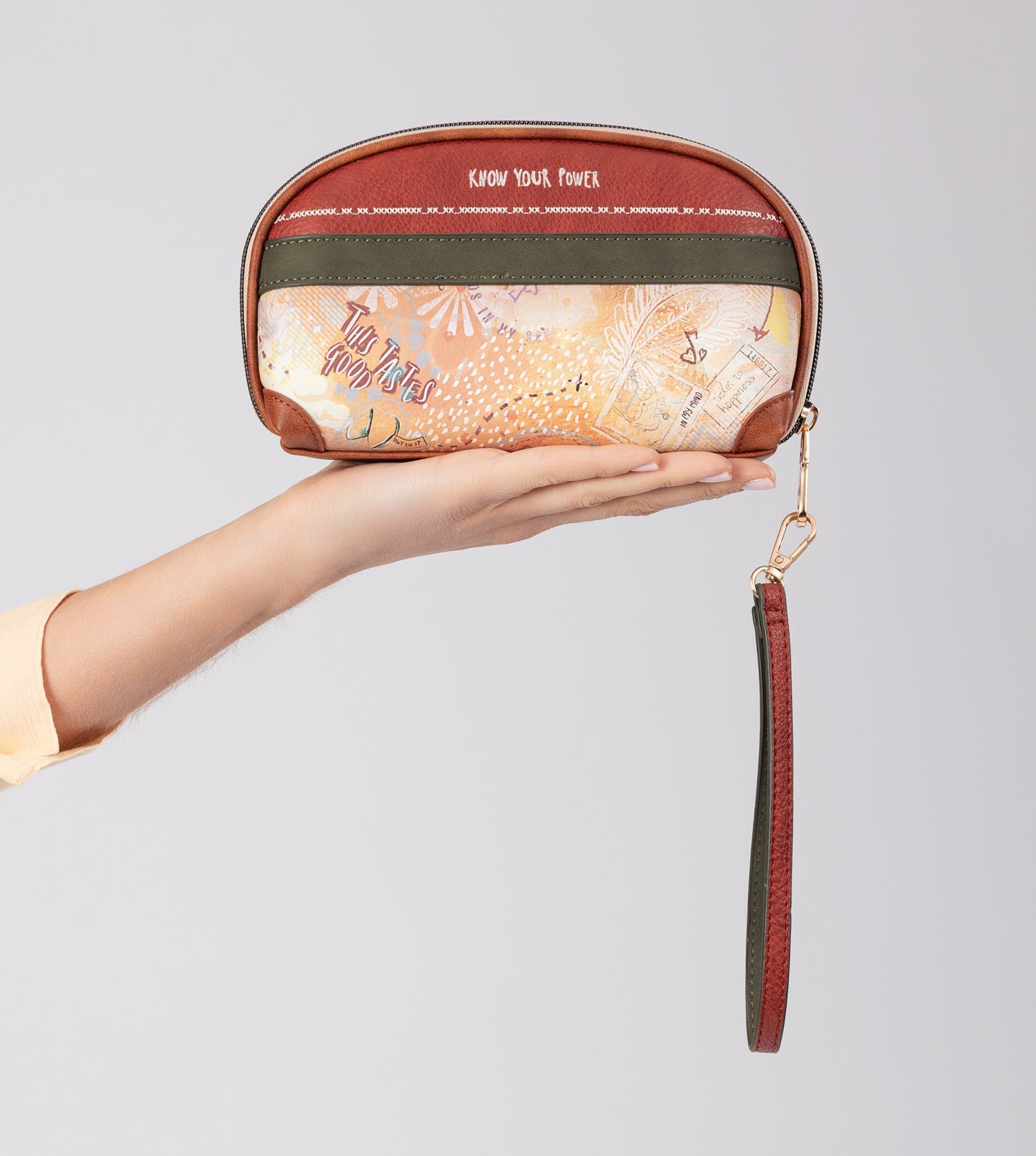 Peace & Love camel RFID holdall bag