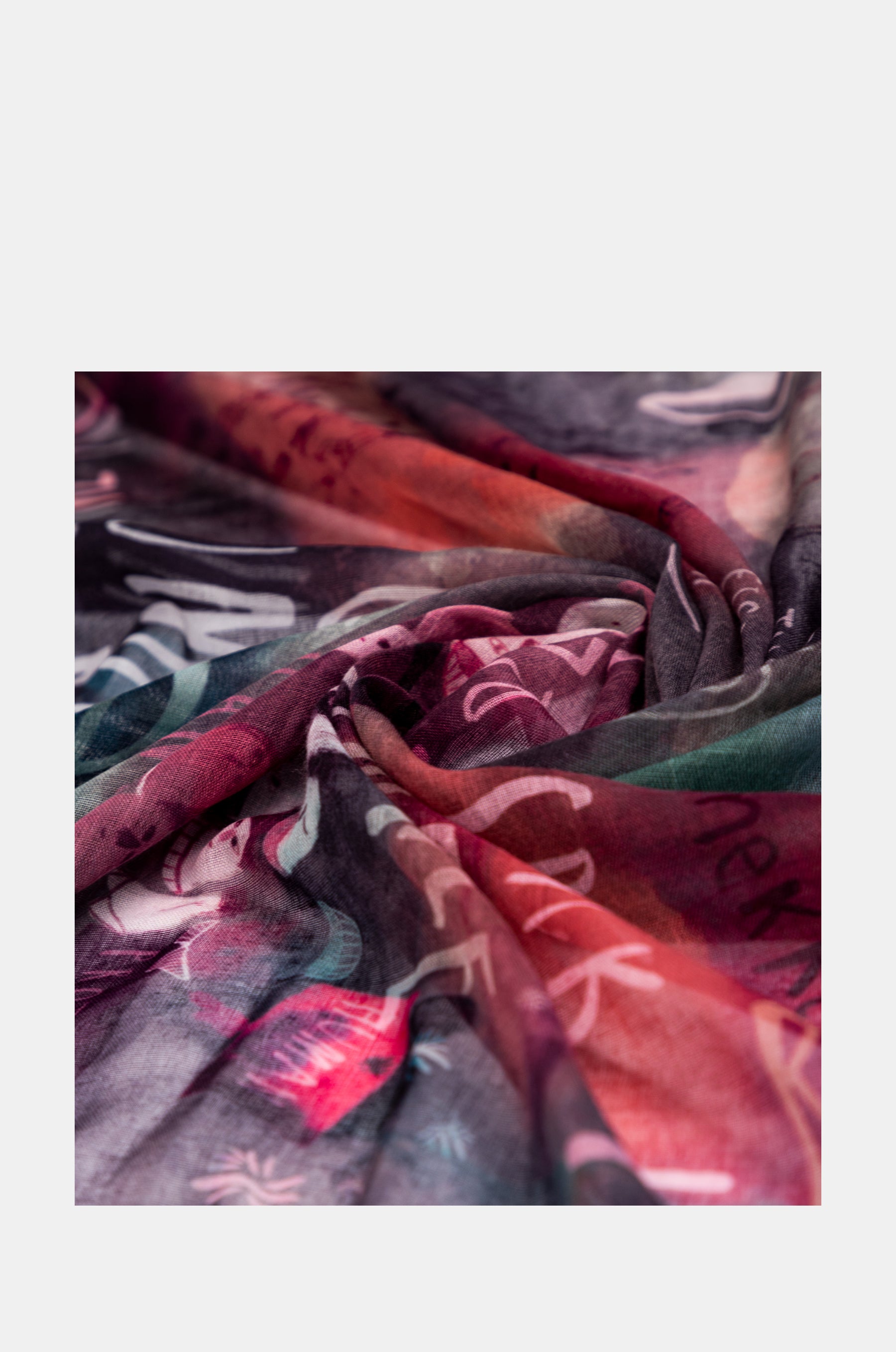 Scarf Voice reddish