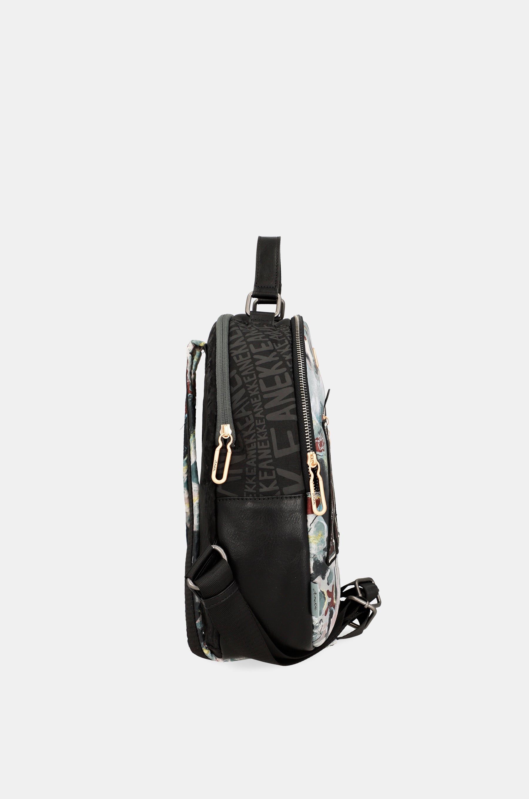 Nature Woods multi compartment backpack